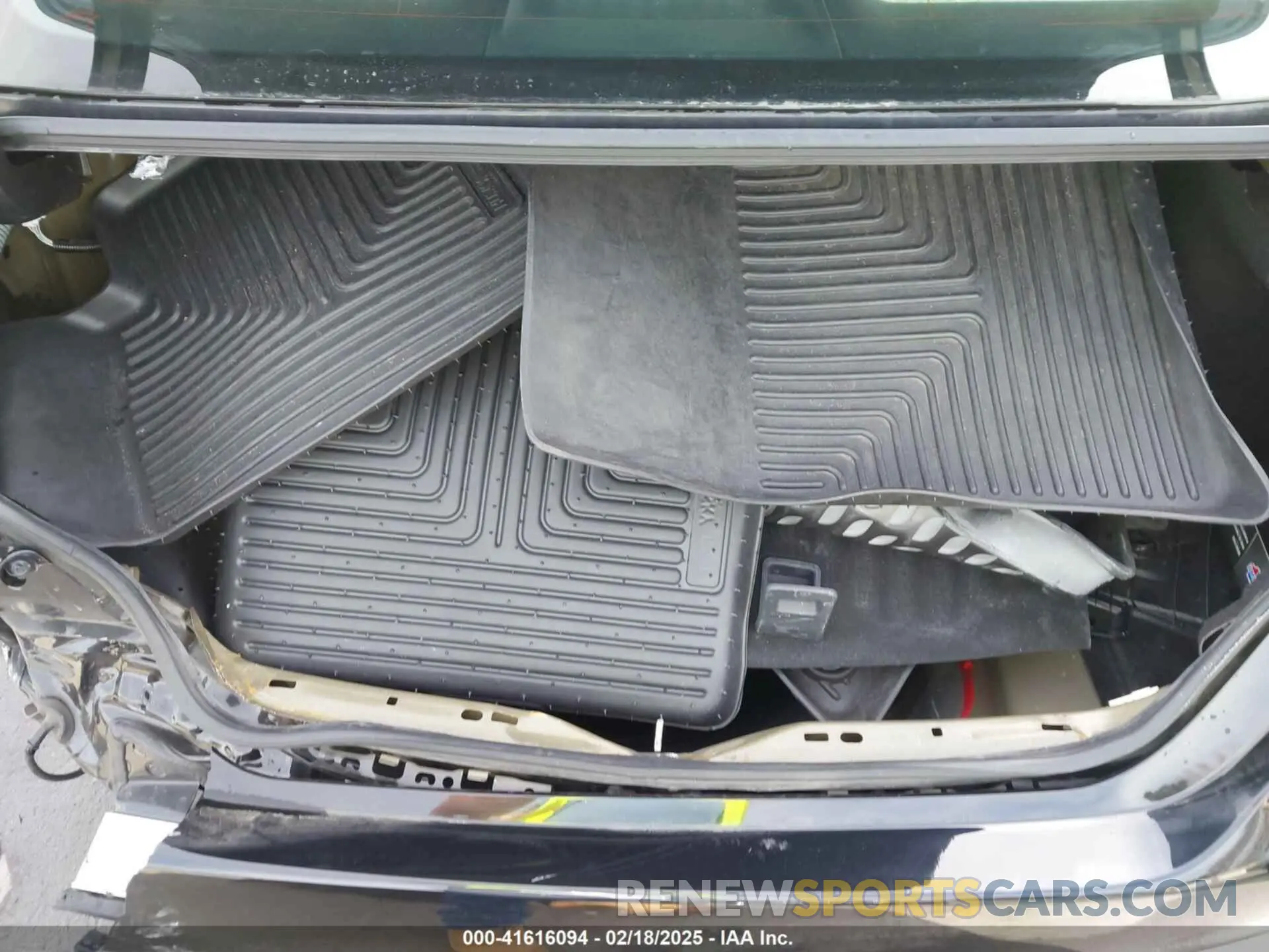 12 fotografías del automóvil dañado 4T1M11AK5LU923801 TOYOTA CAMRY 2020