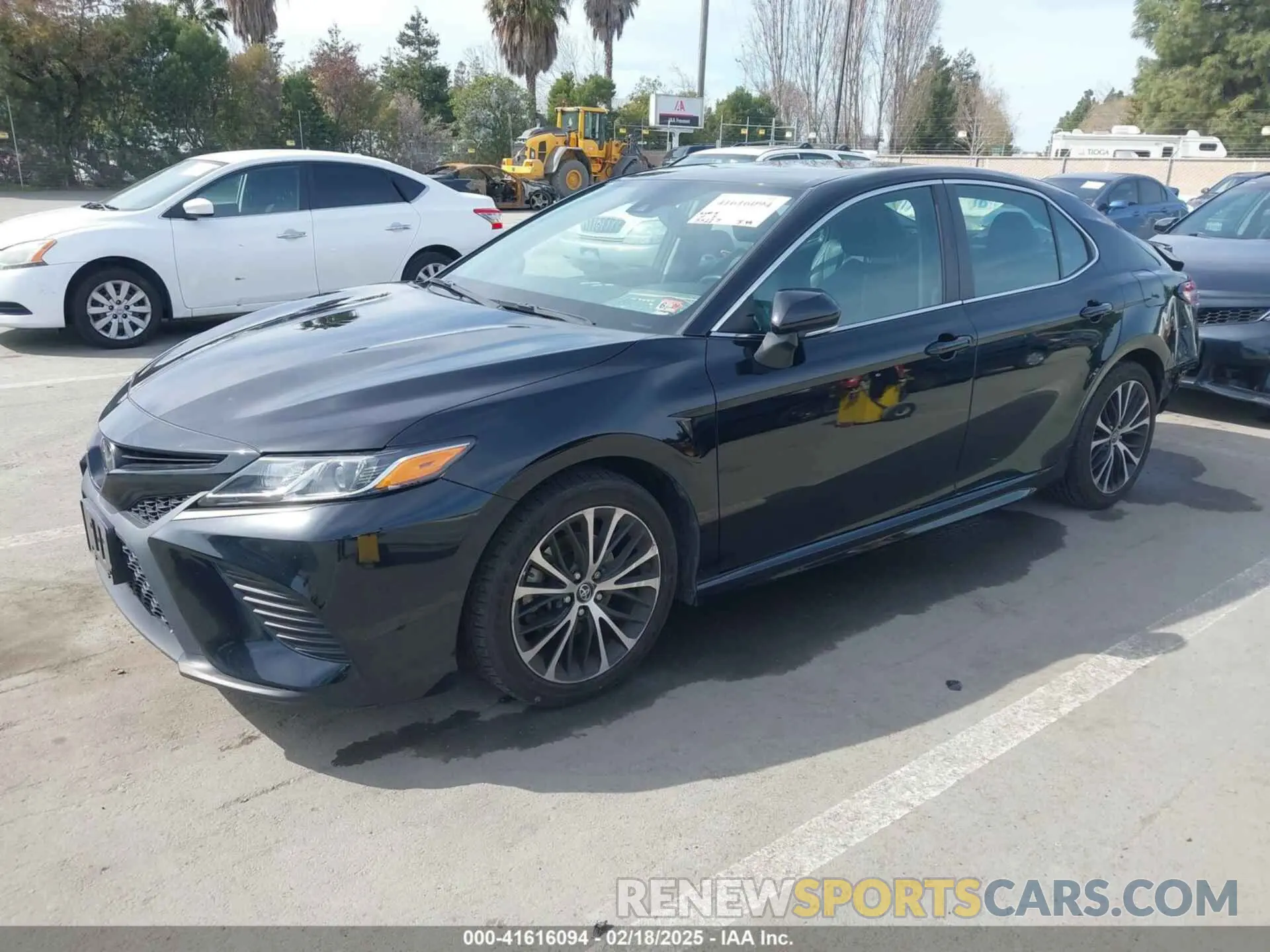 2 fotografías del automóvil dañado 4T1M11AK5LU923801 TOYOTA CAMRY 2020