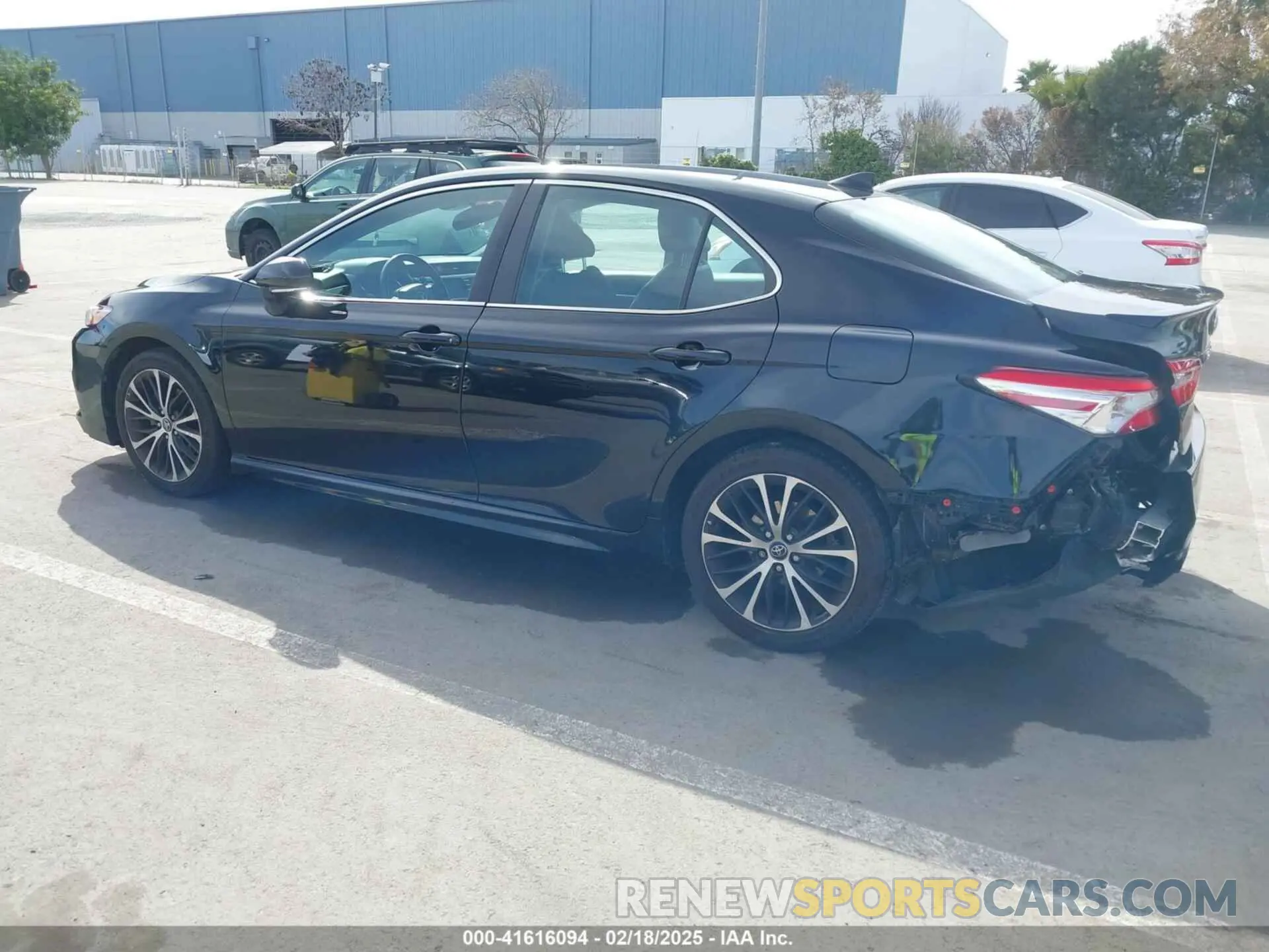3 fotografías del automóvil dañado 4T1M11AK5LU923801 TOYOTA CAMRY 2020