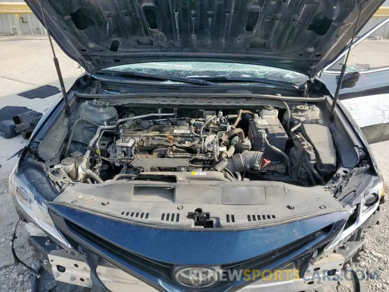 11 fotografías del automóvil dañado 4T1M11AK5LU926150 TOYOTA CAMRY 2020