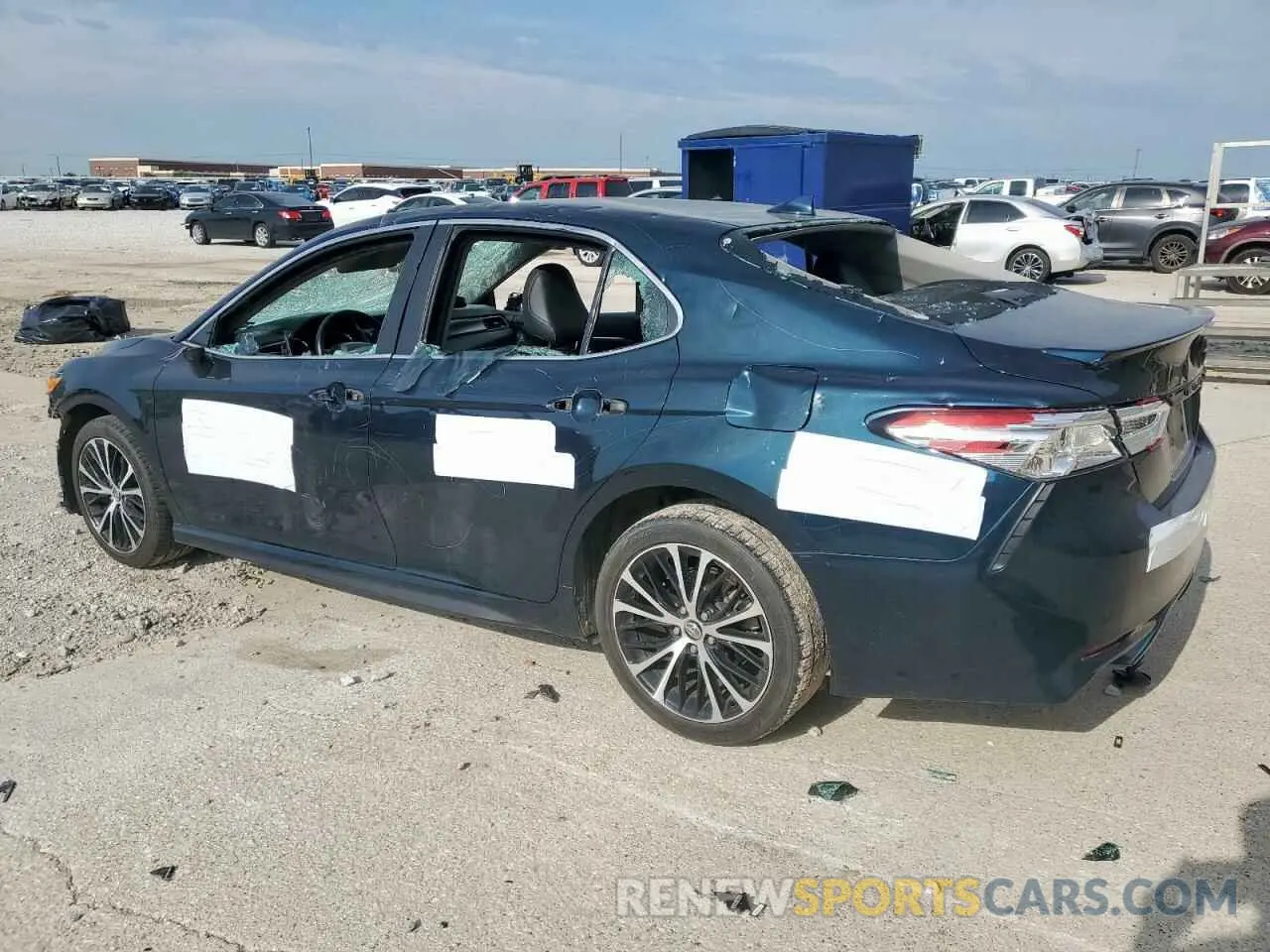 2 fotografías del automóvil dañado 4T1M11AK5LU926150 TOYOTA CAMRY 2020