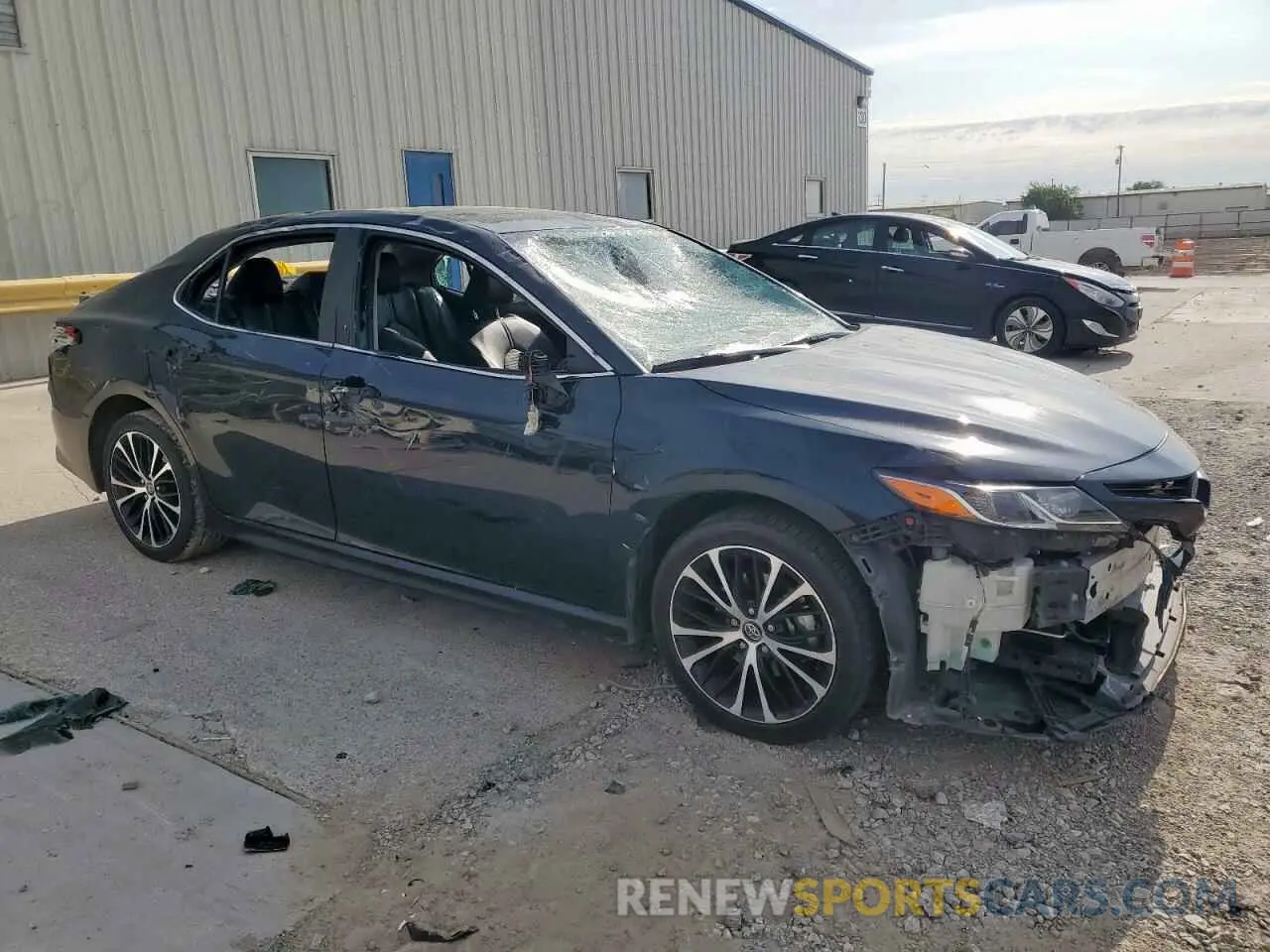 4 fotografías del automóvil dañado 4T1M11AK5LU926150 TOYOTA CAMRY 2020