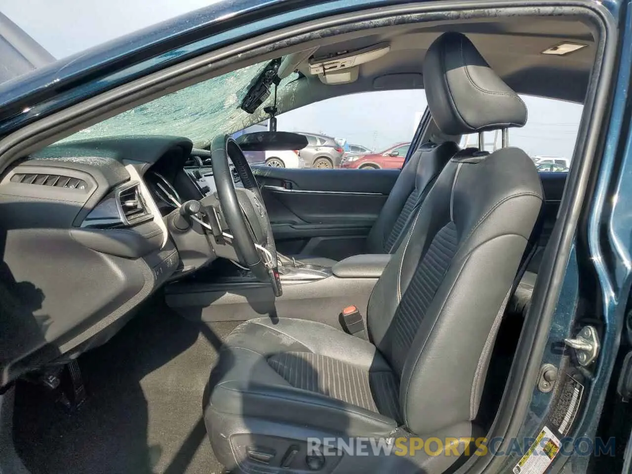 7 fotografías del automóvil dañado 4T1M11AK5LU926150 TOYOTA CAMRY 2020