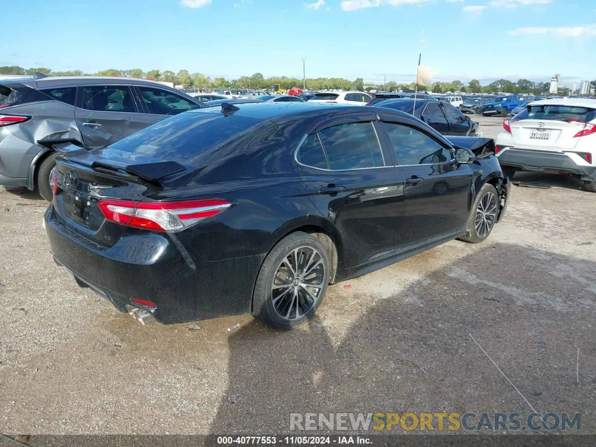 4 fotografías del automóvil dañado 4T1M11AK5LU943157 TOYOTA CAMRY 2020