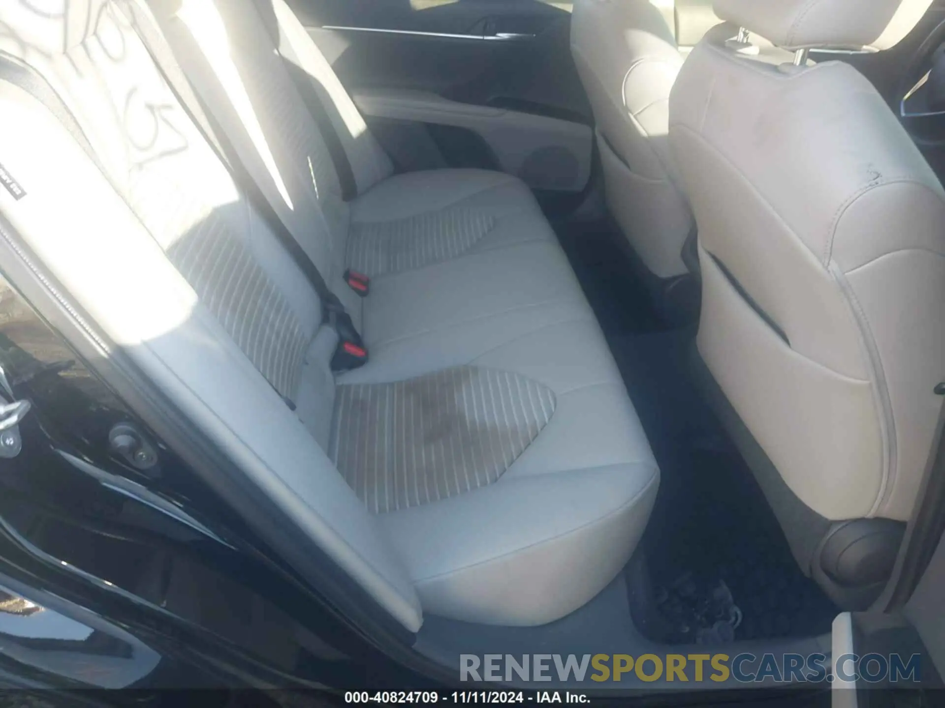 8 fotografías del automóvil dañado 4T1M11AK5LU951596 TOYOTA CAMRY 2020