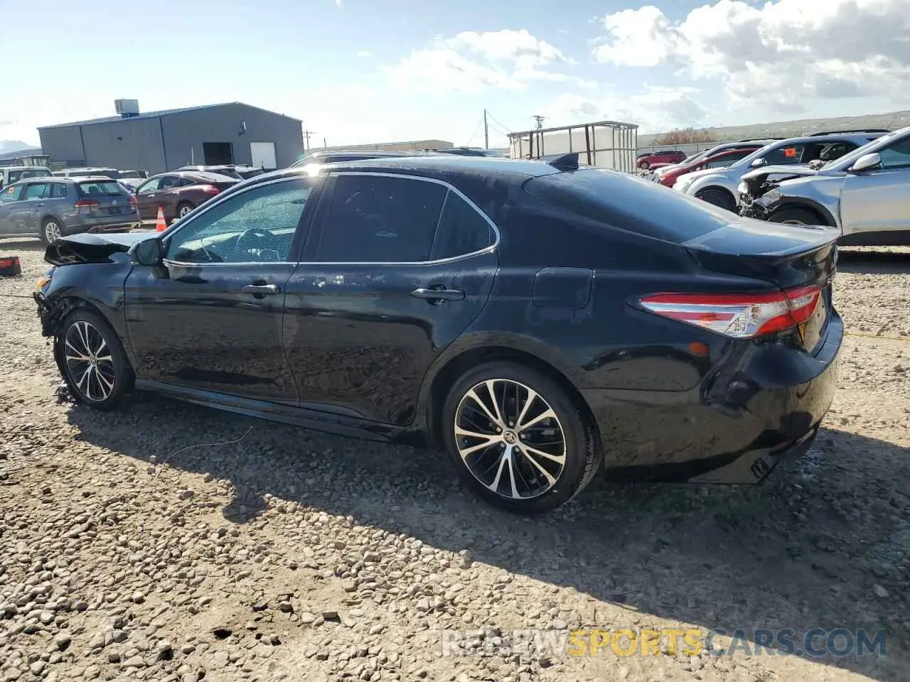 2 fotografías del automóvil dañado 4T1M11AK5LU961223 TOYOTA CAMRY 2020