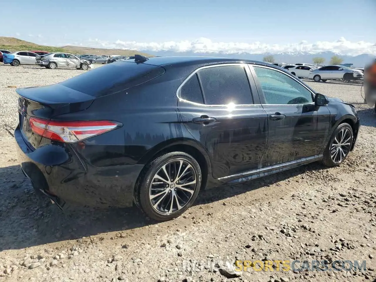 3 fotografías del automóvil dañado 4T1M11AK5LU961223 TOYOTA CAMRY 2020