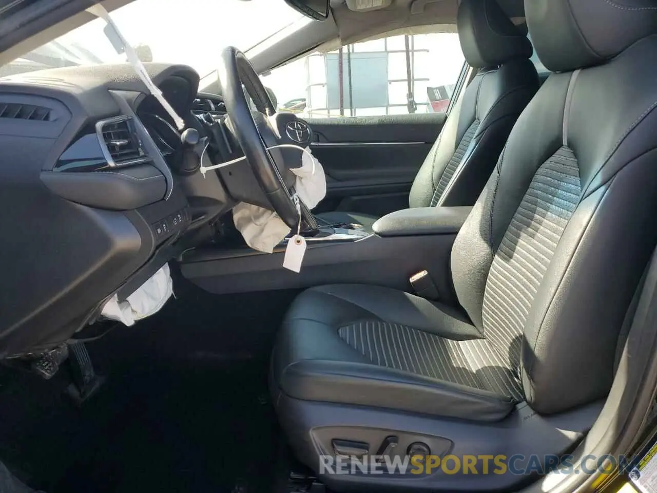 7 fotografías del automóvil dañado 4T1M11AK5LU961223 TOYOTA CAMRY 2020