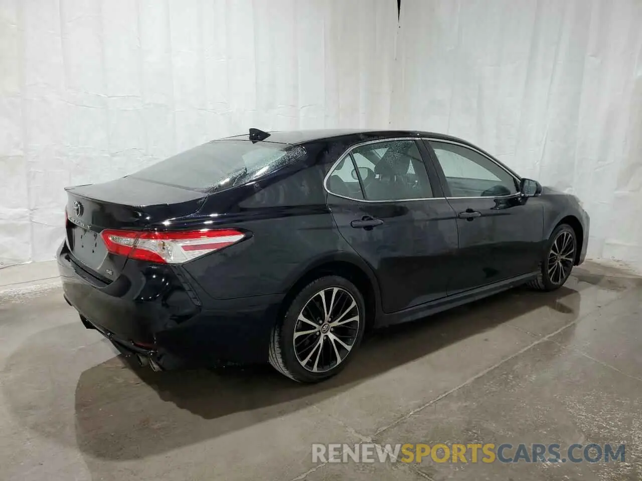 3 fotografías del automóvil dañado 4T1M11AK6LU888041 TOYOTA CAMRY 2020
