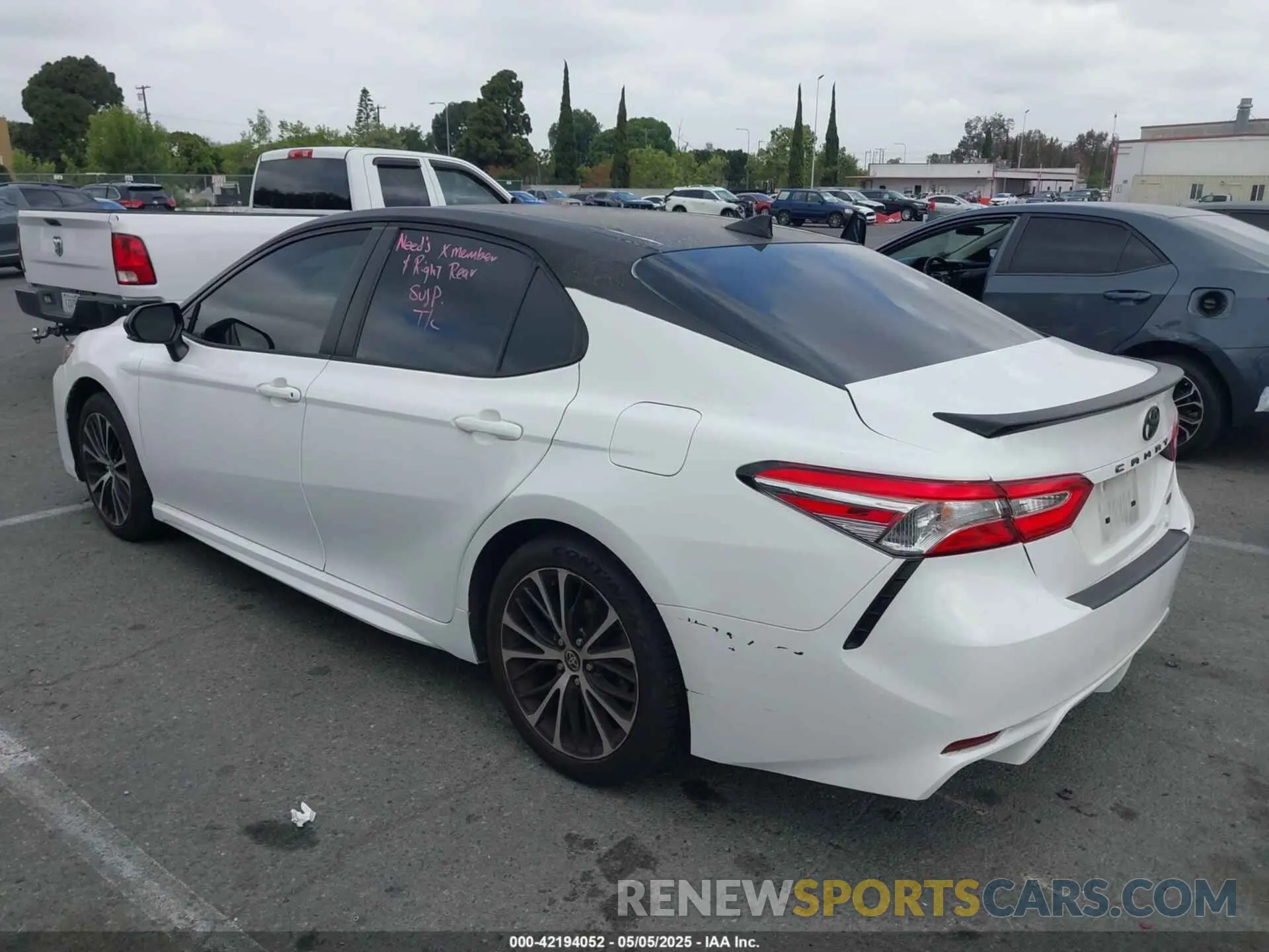 3 fotografías del automóvil dañado 4T1M11AK7LU396750 TOYOTA CAMRY 2020