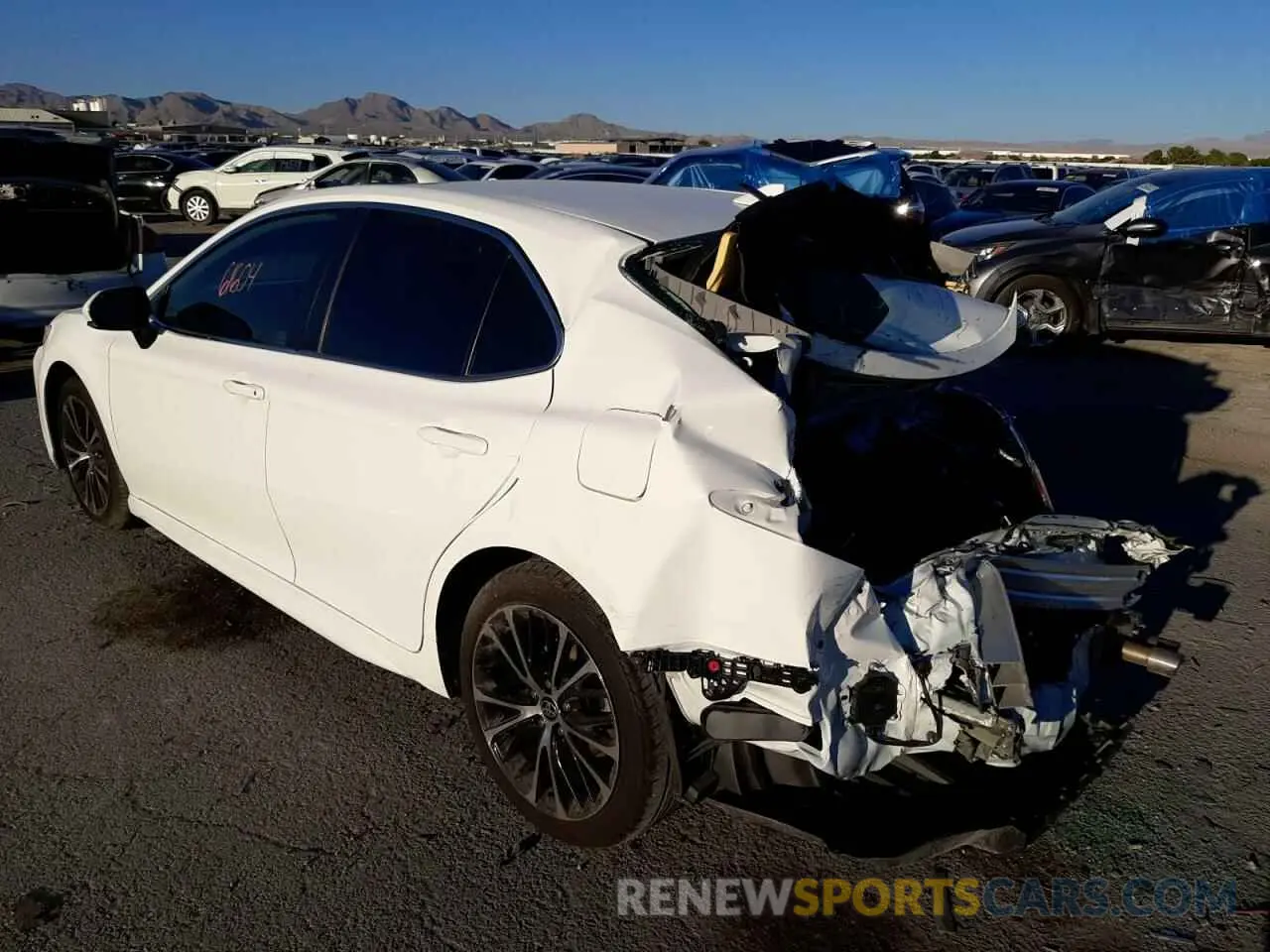 3 fotografías del automóvil dañado 4T1M11AK7LU504624 TOYOTA CAMRY 2020