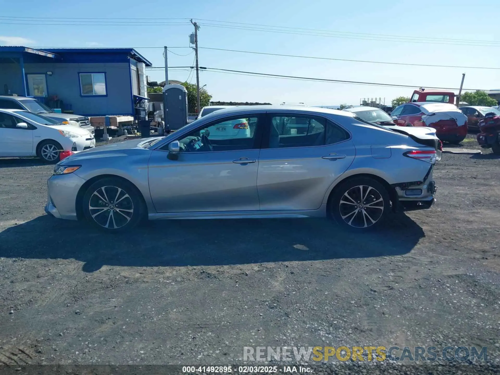 15 fotografías del automóvil dañado 4T1M11AK7LU993039 TOYOTA CAMRY 2020