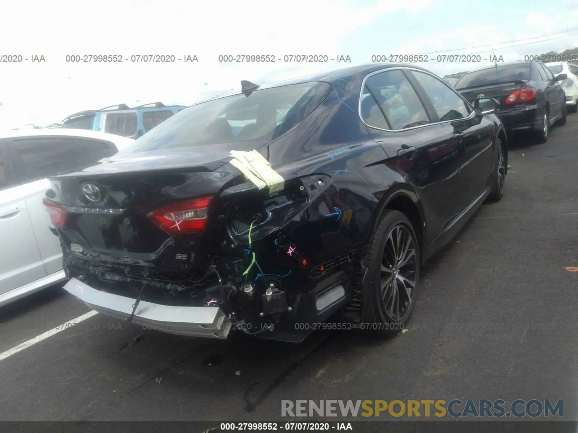 4 fotografías del automóvil dañado 4T1M11AK8LU350151 TOYOTA CAMRY 2020