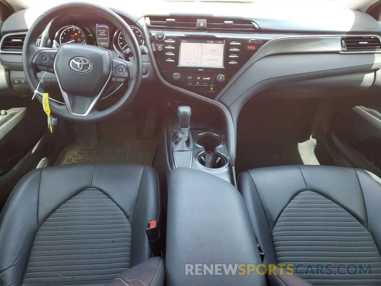 8 fotografías del automóvil dañado 4T1M11AK8LU385921 TOYOTA CAMRY 2020