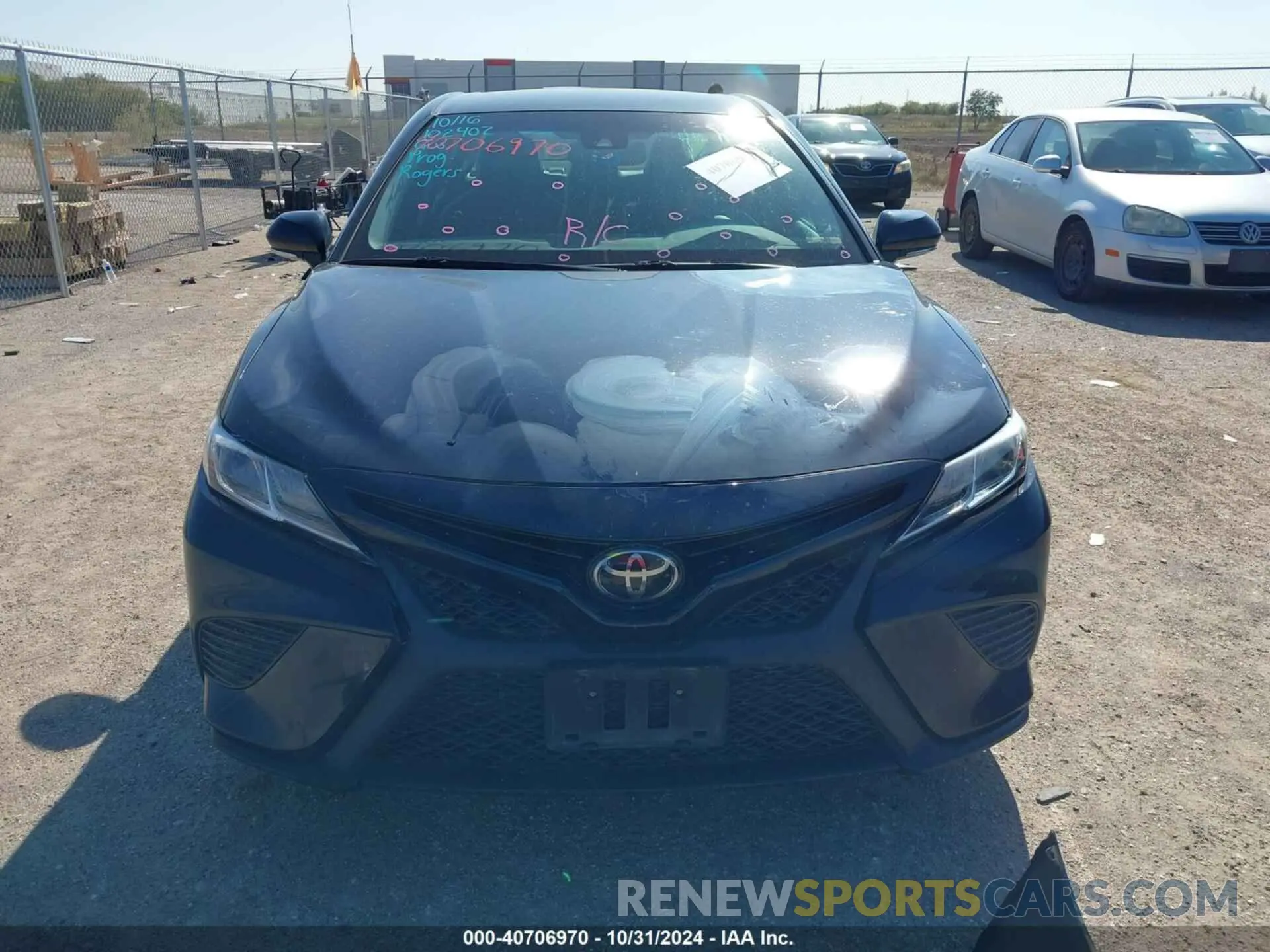 12 fotografías del automóvil dañado 4T1M11AK8LU388267 TOYOTA CAMRY 2020