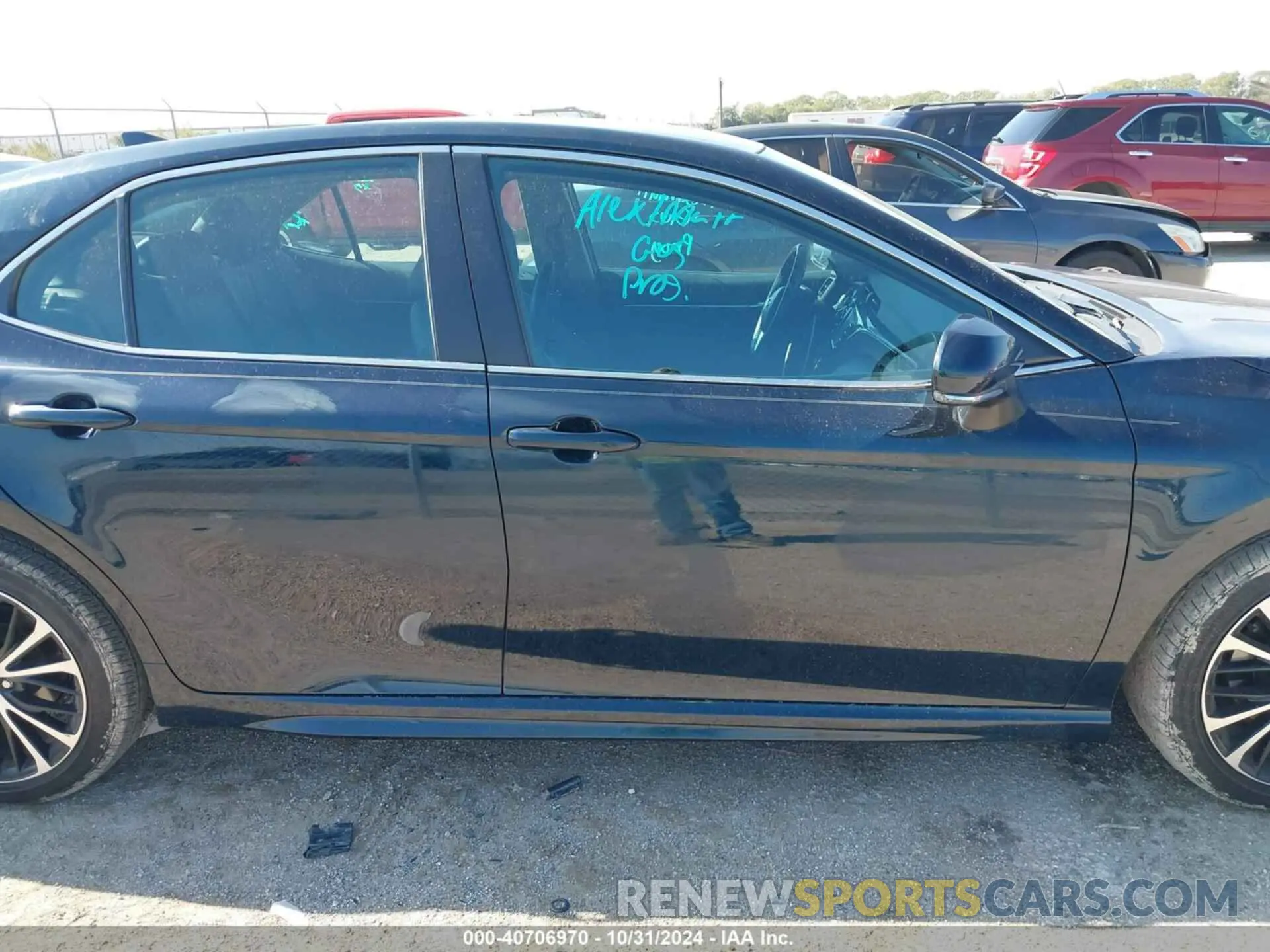 13 fotografías del automóvil dañado 4T1M11AK8LU388267 TOYOTA CAMRY 2020