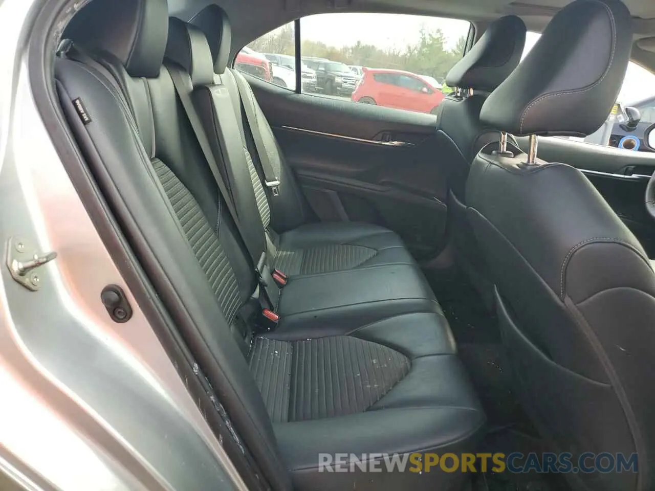 11 fotografías del automóvil dañado 4T1M11AK8LU910878 TOYOTA CAMRY 2020