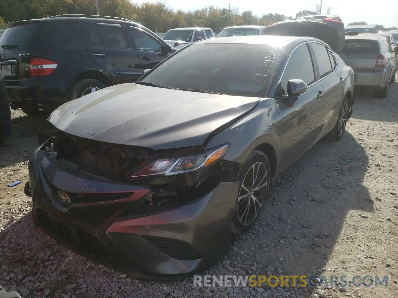 2 fotografías del automóvil dañado 4T1M11AK9LU858404 TOYOTA CAMRY 2020