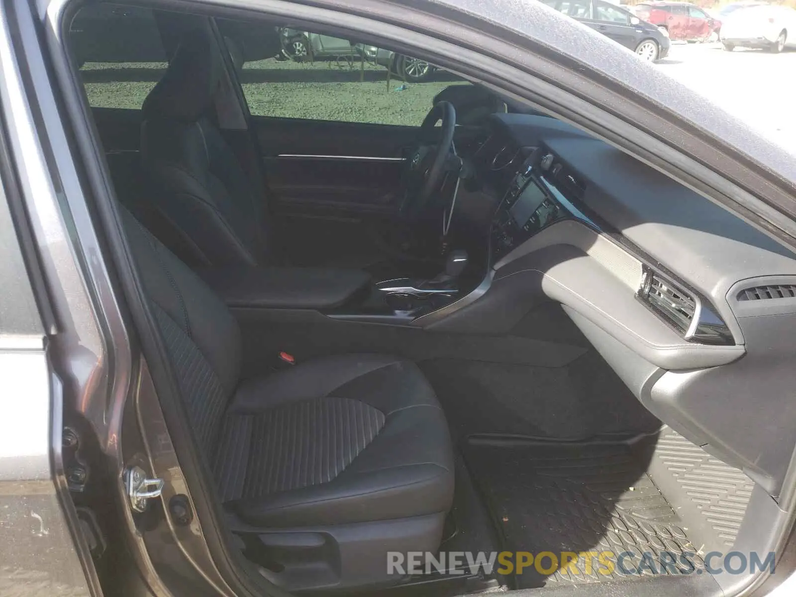 5 fotografías del automóvil dañado 4T1M11AK9LU858404 TOYOTA CAMRY 2020