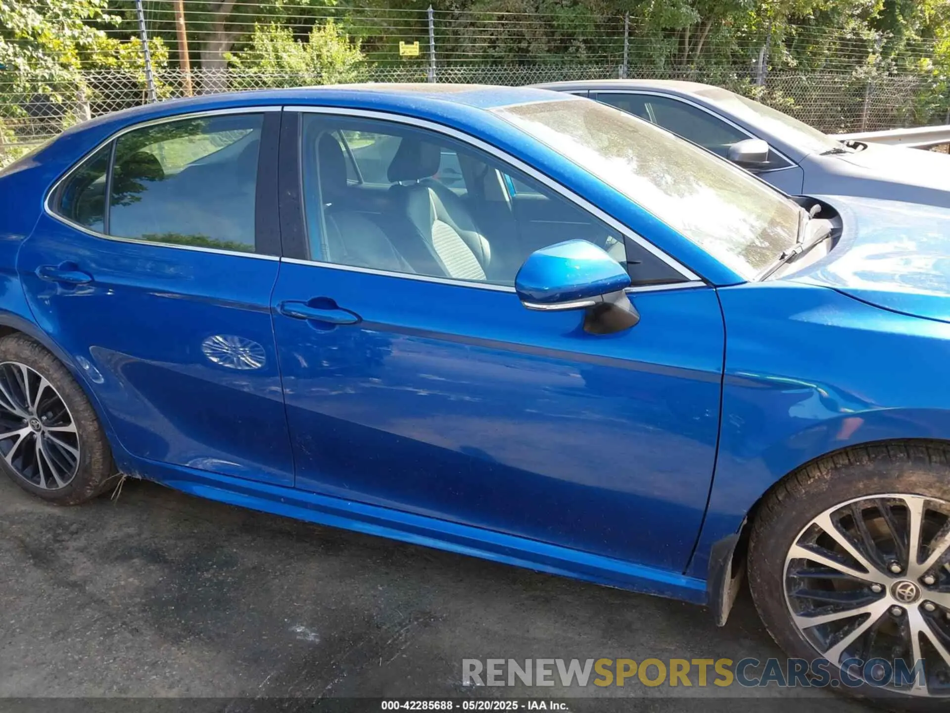 13 fotografías del automóvil dañado 4T1M11AKXLU394541 TOYOTA CAMRY 2020