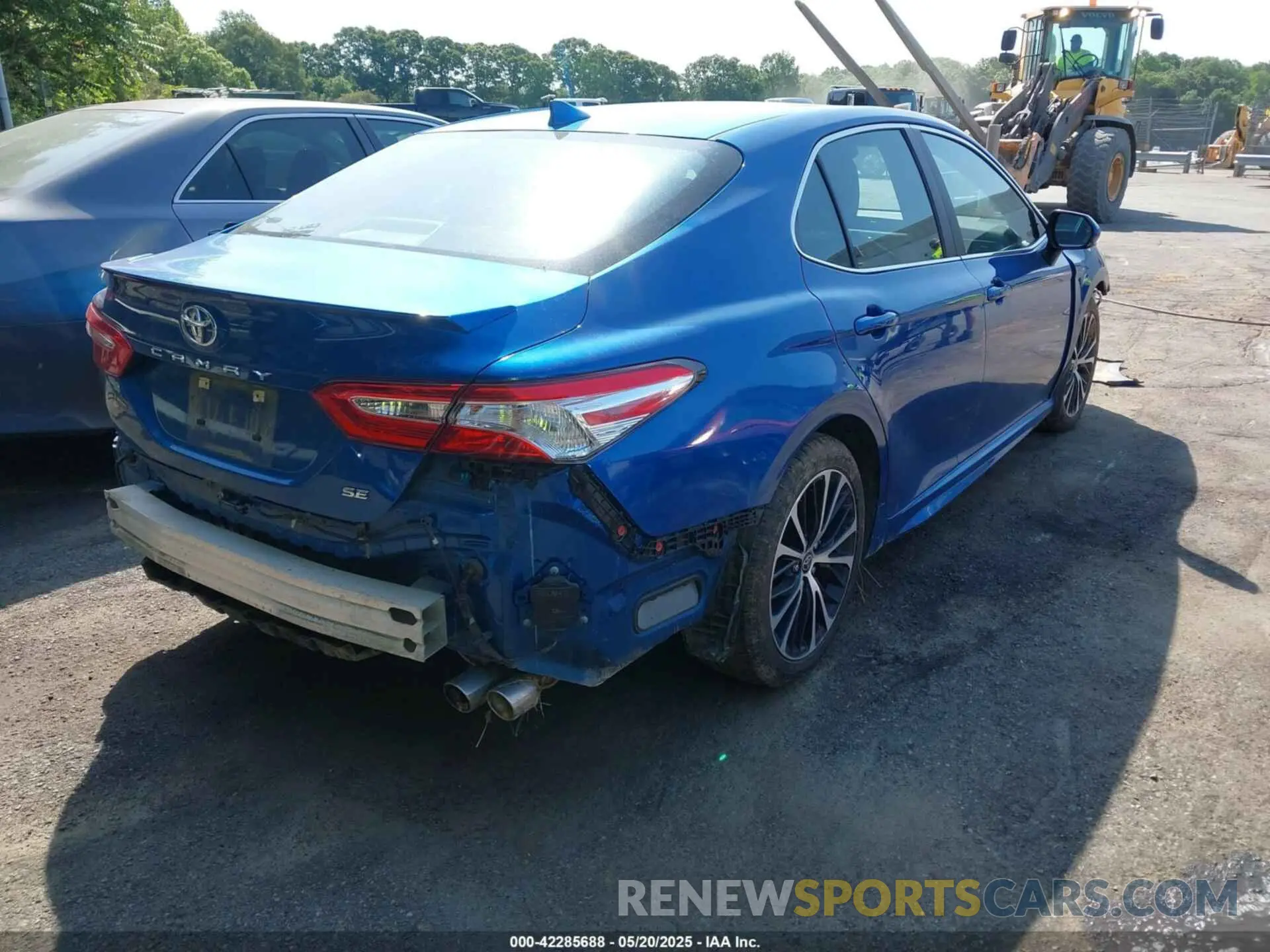 4 fotografías del automóvil dañado 4T1M11AKXLU394541 TOYOTA CAMRY 2020