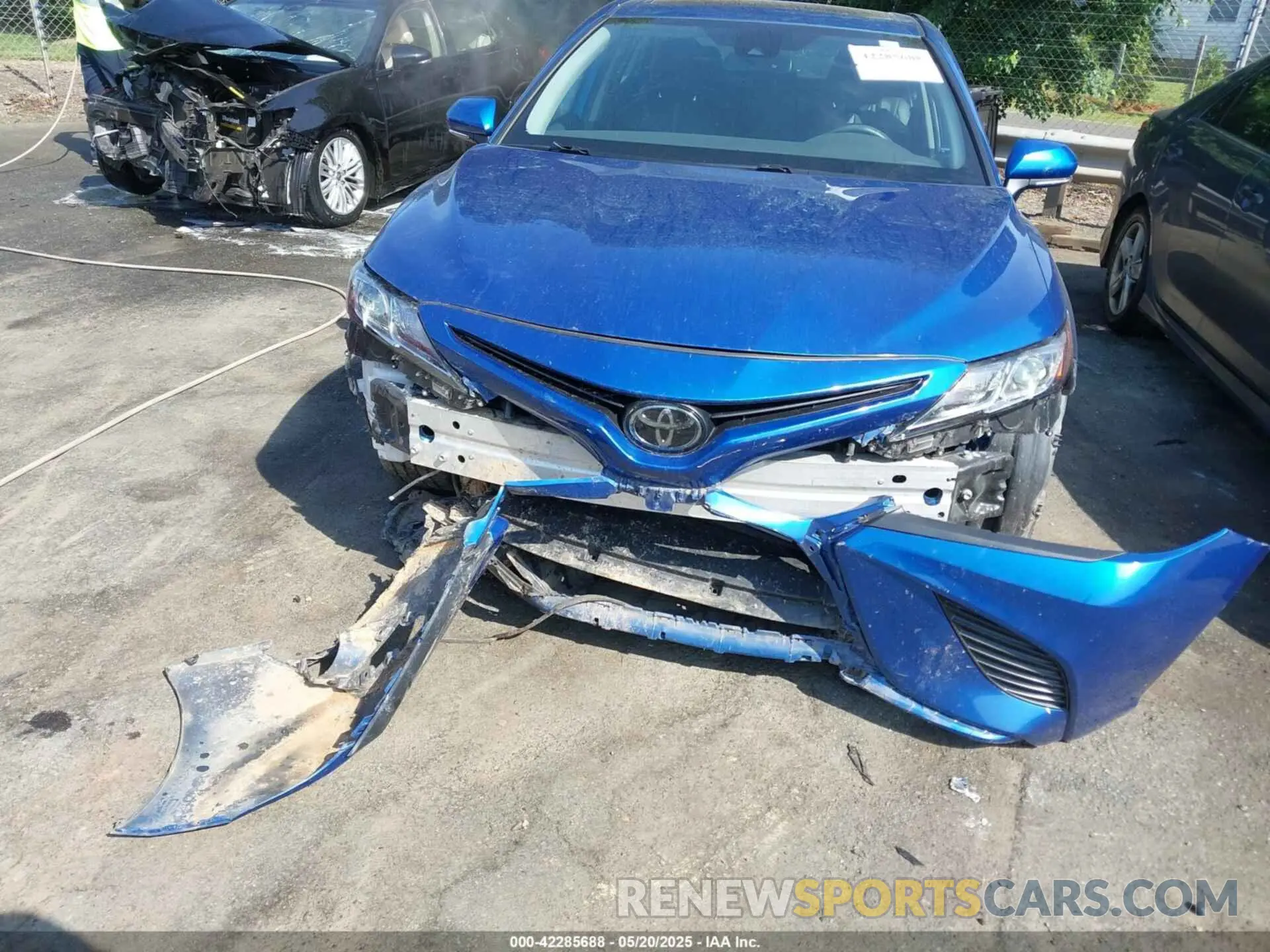 6 fotografías del automóvil dañado 4T1M11AKXLU394541 TOYOTA CAMRY 2020