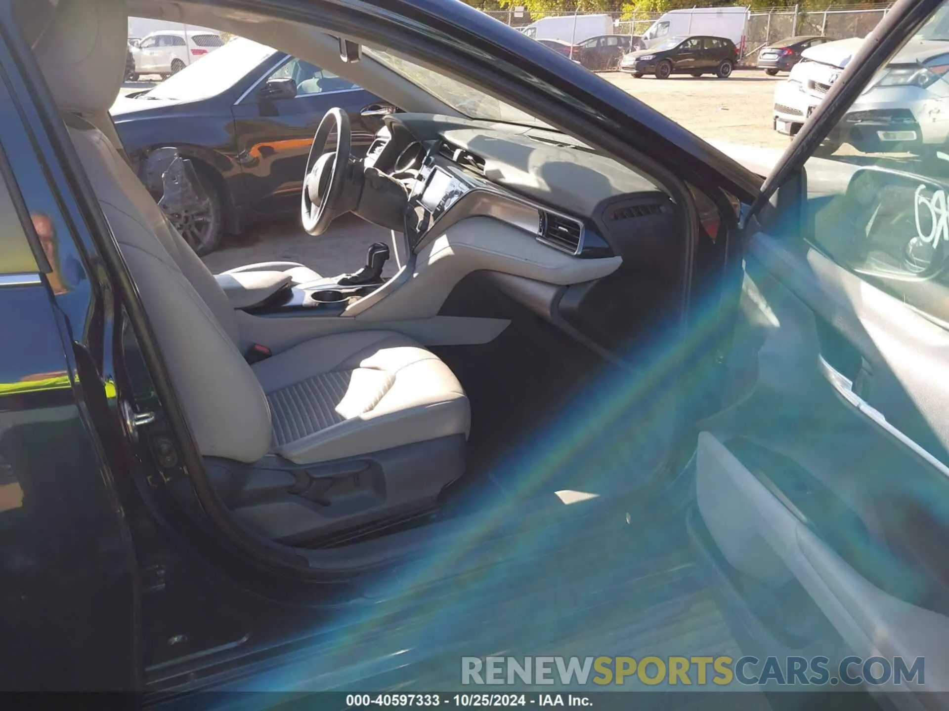 5 fotografías del automóvil dañado 4T1M11AKXLU861747 TOYOTA CAMRY 2020