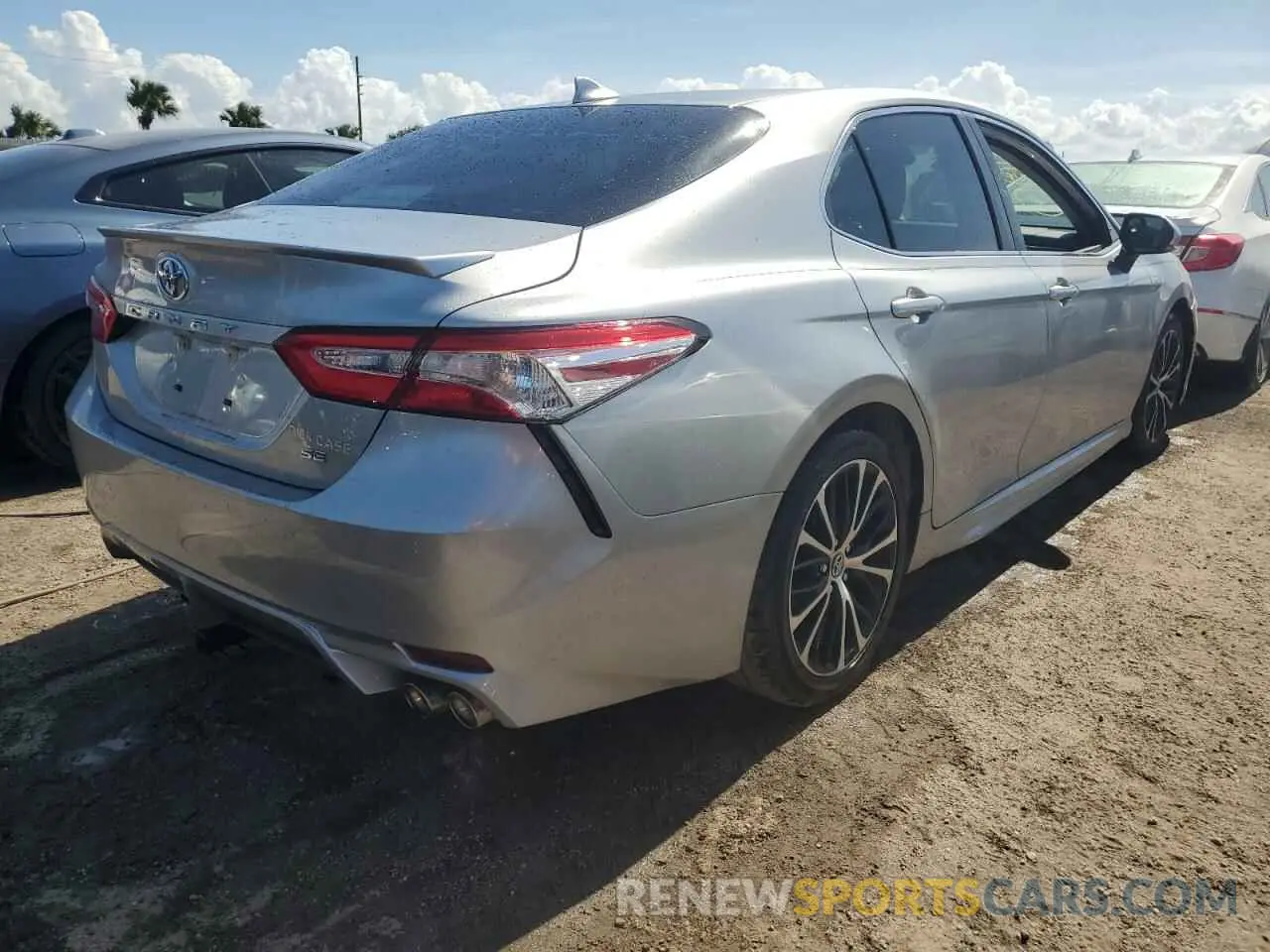 3 fotografías del automóvil dañado 4T1M11AKXLU912390 TOYOTA CAMRY 2020
