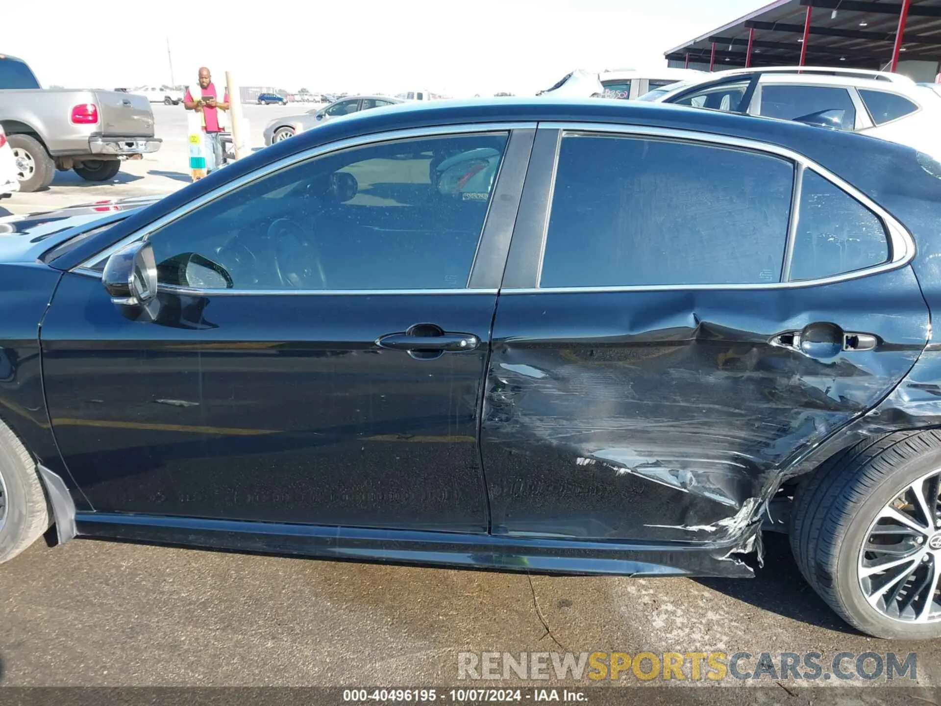 13 fotografías del automóvil dañado 4T1M11AKXLU990586 TOYOTA CAMRY 2020
