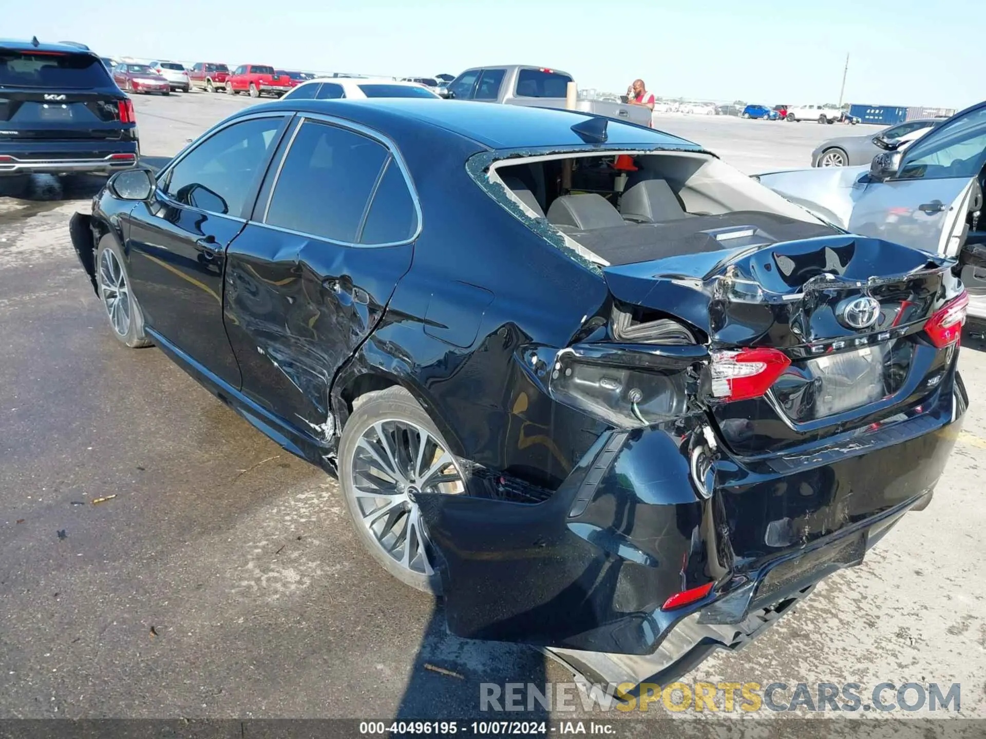 3 fotografías del automóvil dañado 4T1M11AKXLU990586 TOYOTA CAMRY 2020