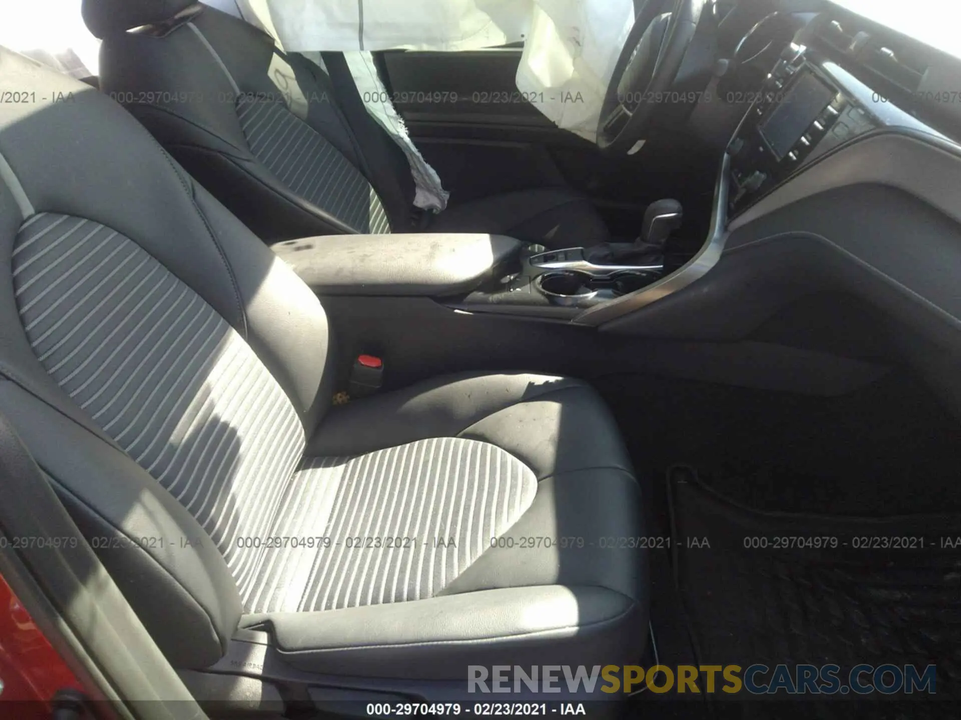 5 fotografías del automóvil dañado 4T1M11BK0LU003492 TOYOTA CAMRY 2020