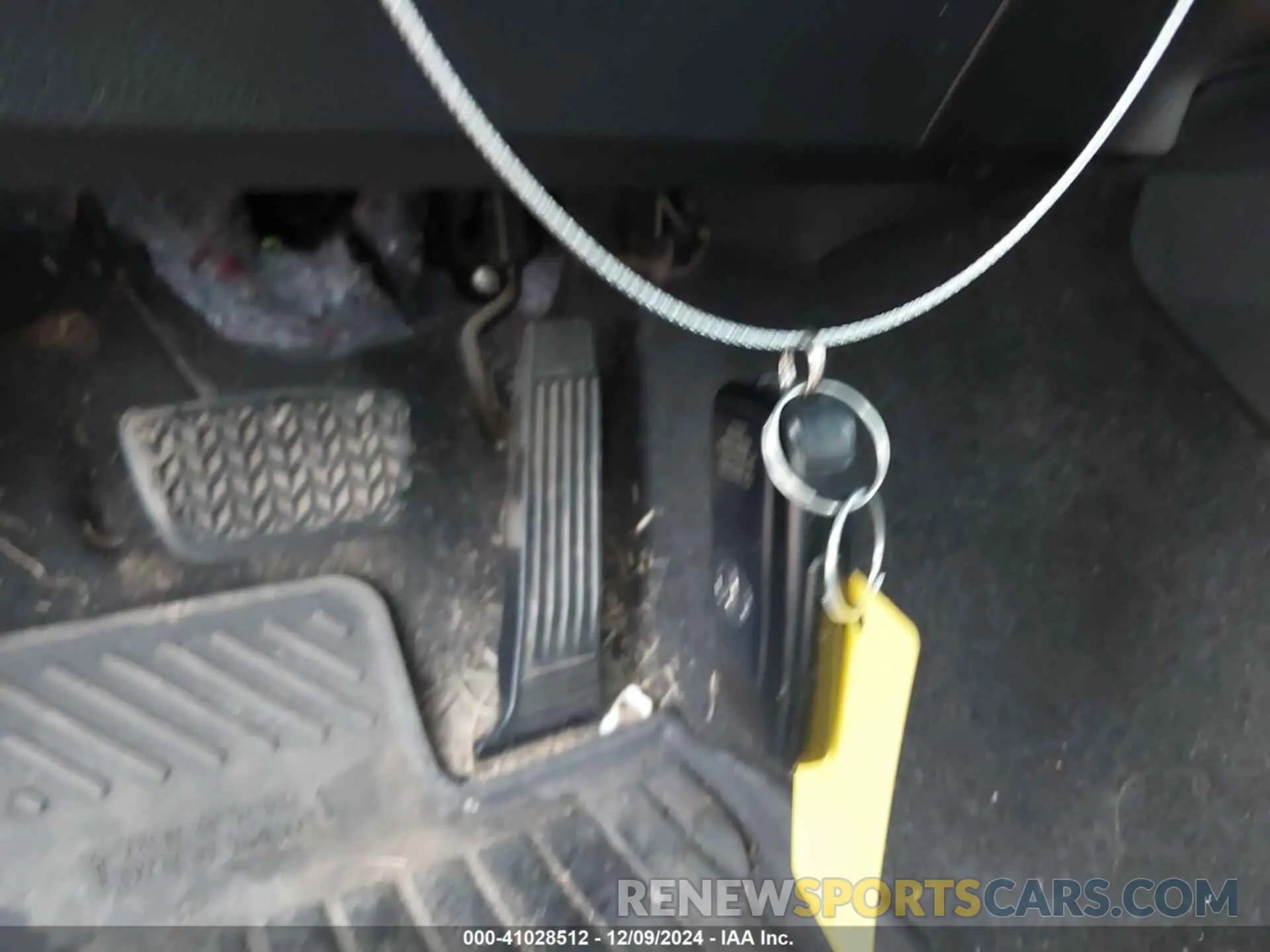11 fotografías del automóvil dañado 4T1M11BK0LU018395 TOYOTA CAMRY 2020