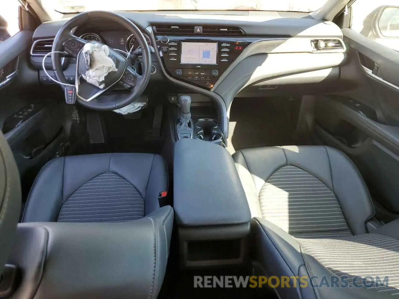 8 fotografías del automóvil dañado 4T1M11BK0LU018610 TOYOTA CAMRY 2020
