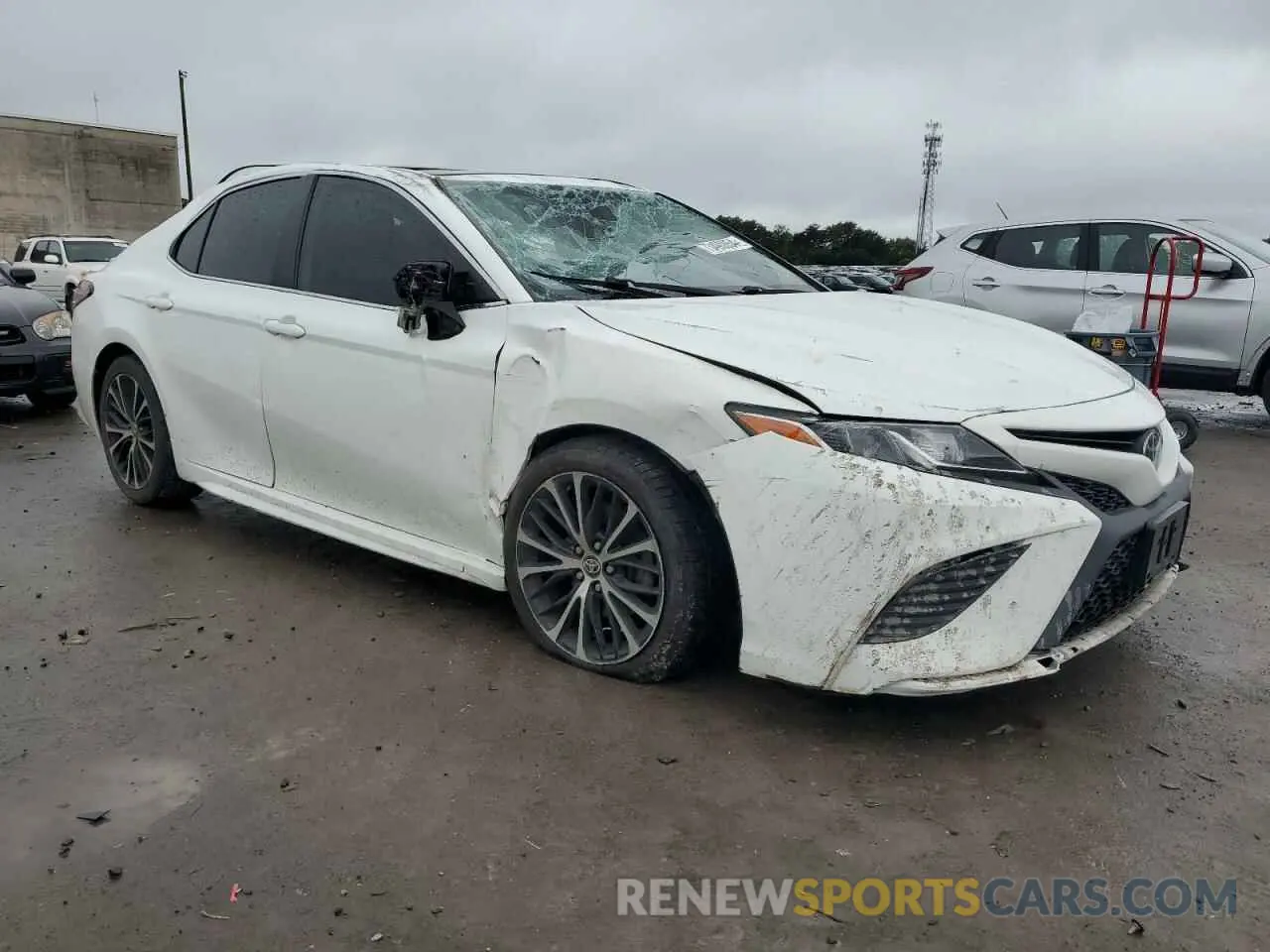 4 fotografías del automóvil dañado 4T1M11BK2LU004563 TOYOTA CAMRY 2020