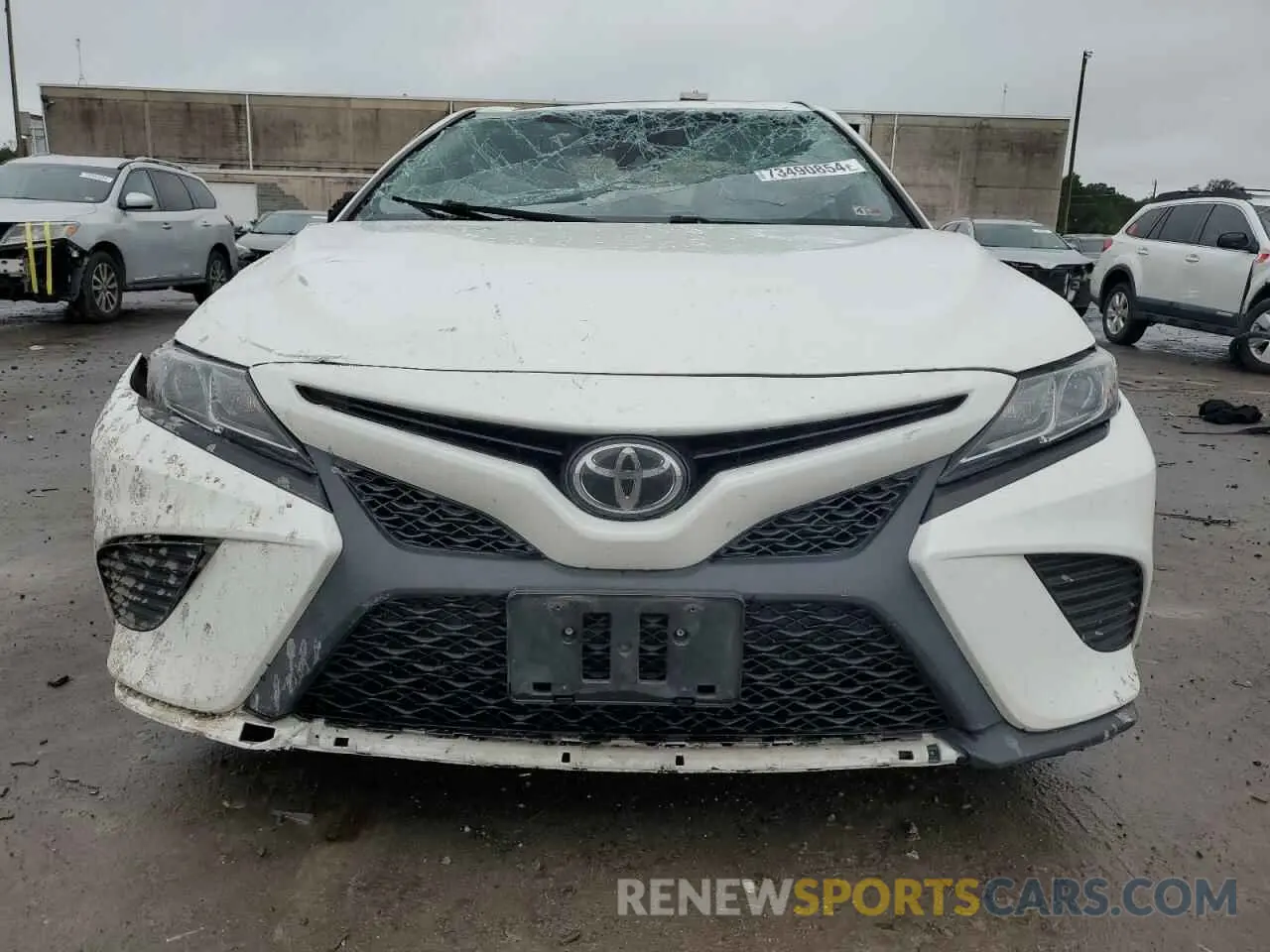 5 fotografías del automóvil dañado 4T1M11BK2LU004563 TOYOTA CAMRY 2020