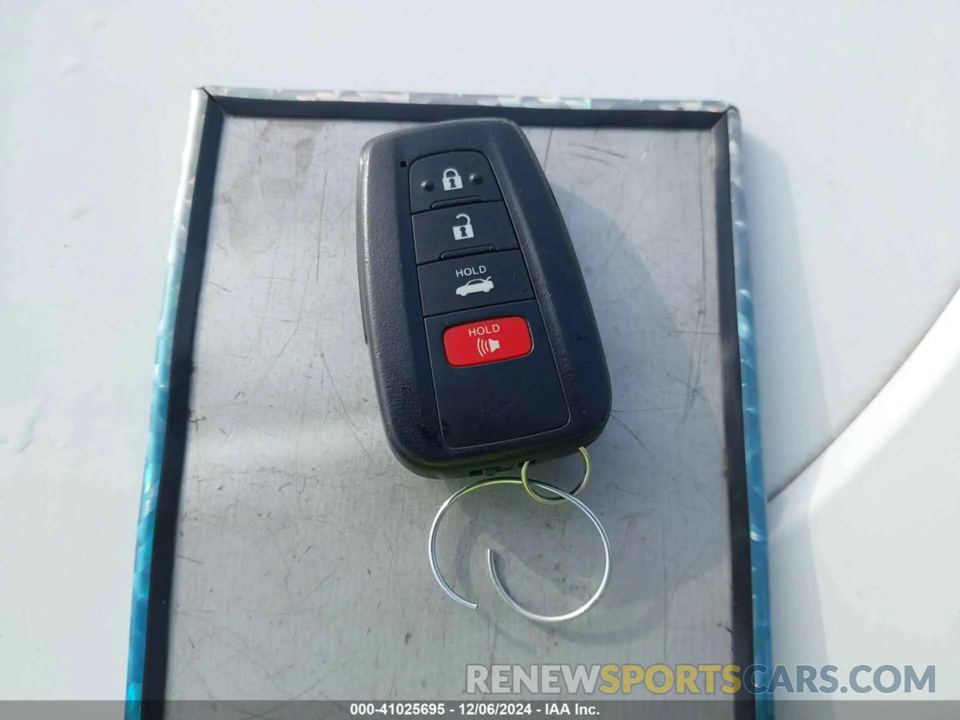 11 fotografías del automóvil dañado 4T1M11BK2LU019032 TOYOTA CAMRY 2020