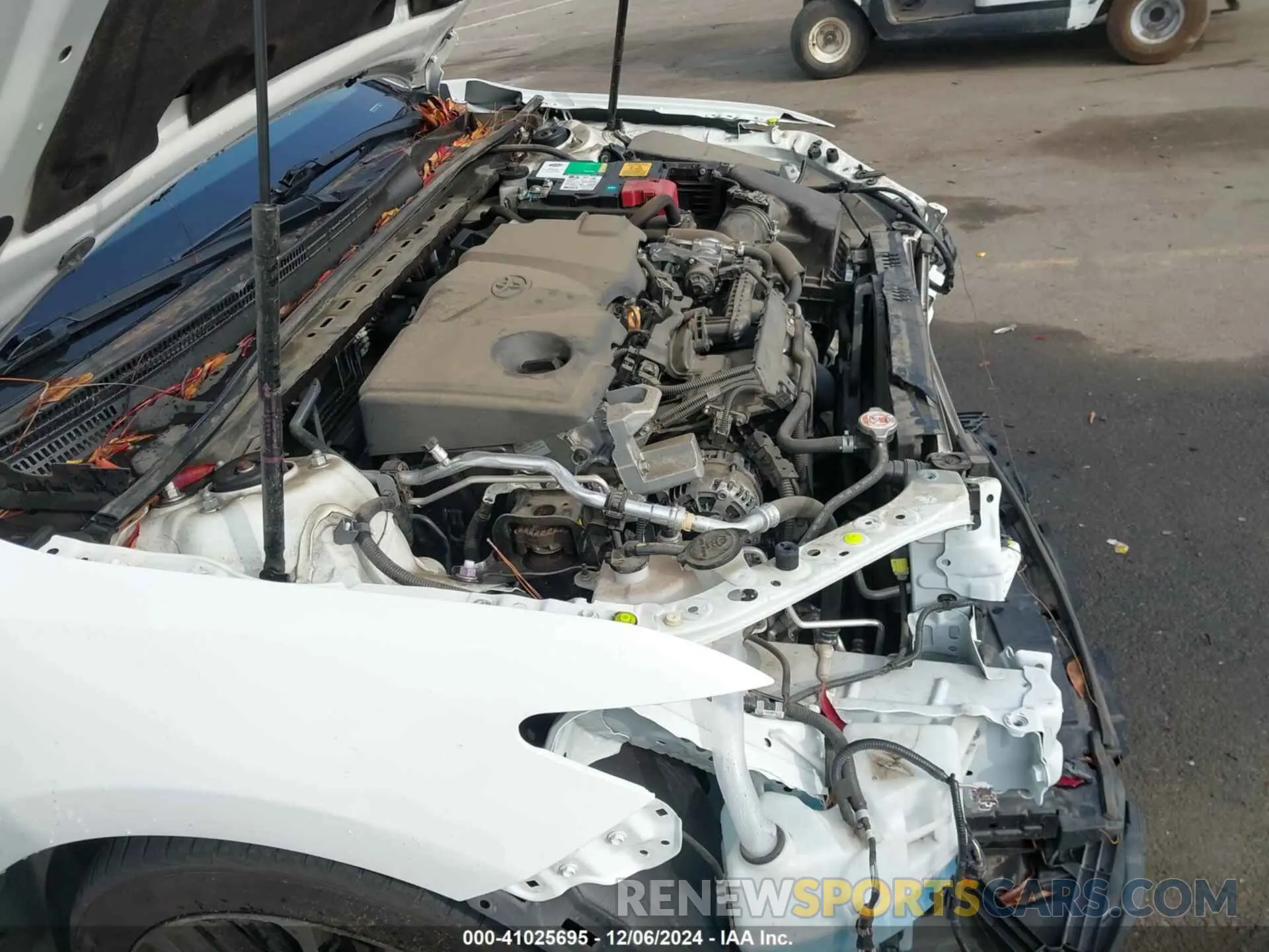 19 fotografías del automóvil dañado 4T1M11BK2LU019032 TOYOTA CAMRY 2020