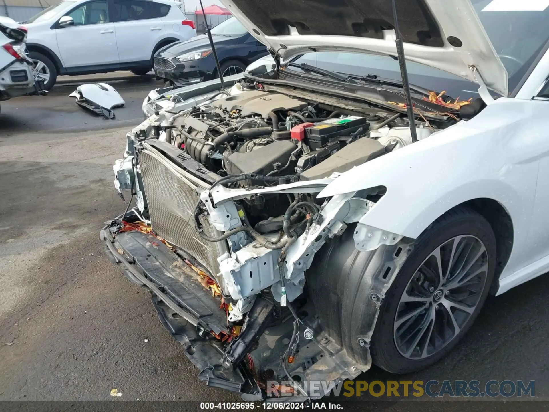 20 fotografías del automóvil dañado 4T1M11BK2LU019032 TOYOTA CAMRY 2020