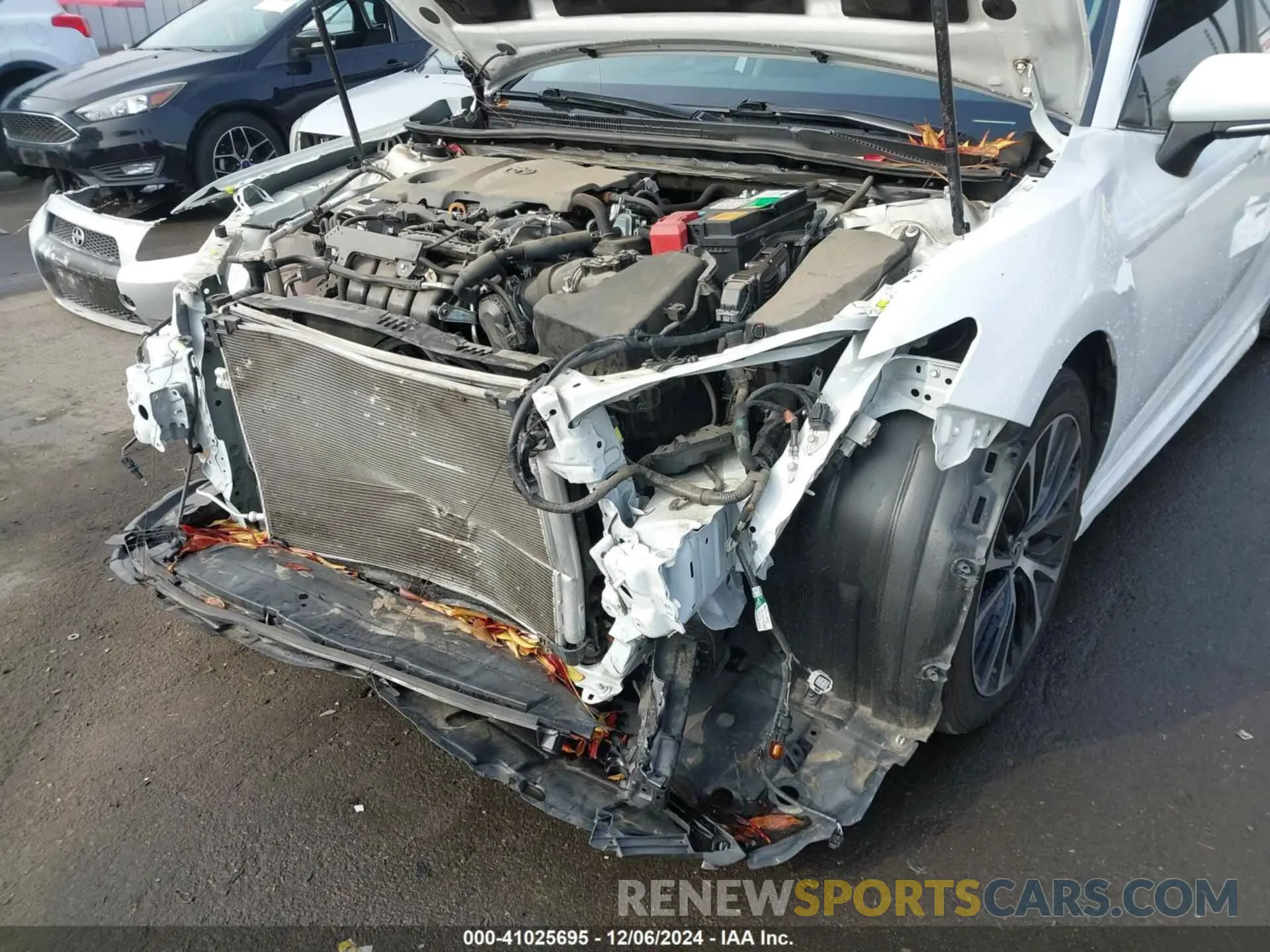 6 fotografías del automóvil dañado 4T1M11BK2LU019032 TOYOTA CAMRY 2020