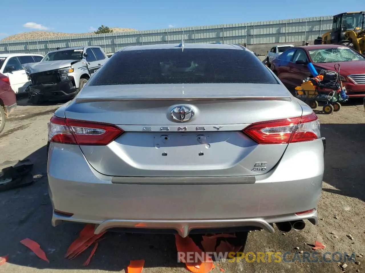 6 fotografías del automóvil dañado 4T1M11BK4LU011367 TOYOTA CAMRY 2020