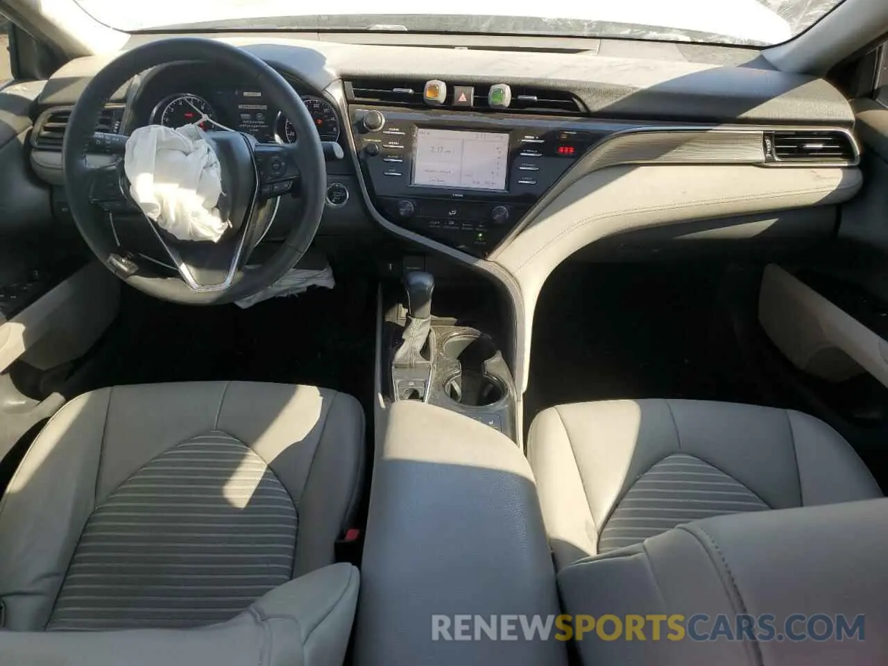8 fotografías del automóvil dañado 4T1M11BK4LU011367 TOYOTA CAMRY 2020