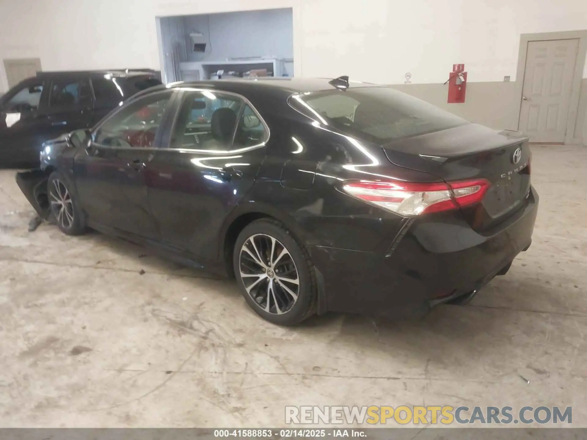 3 fotografías del automóvil dañado 4T1M11BK8LU006009 TOYOTA CAMRY 2020
