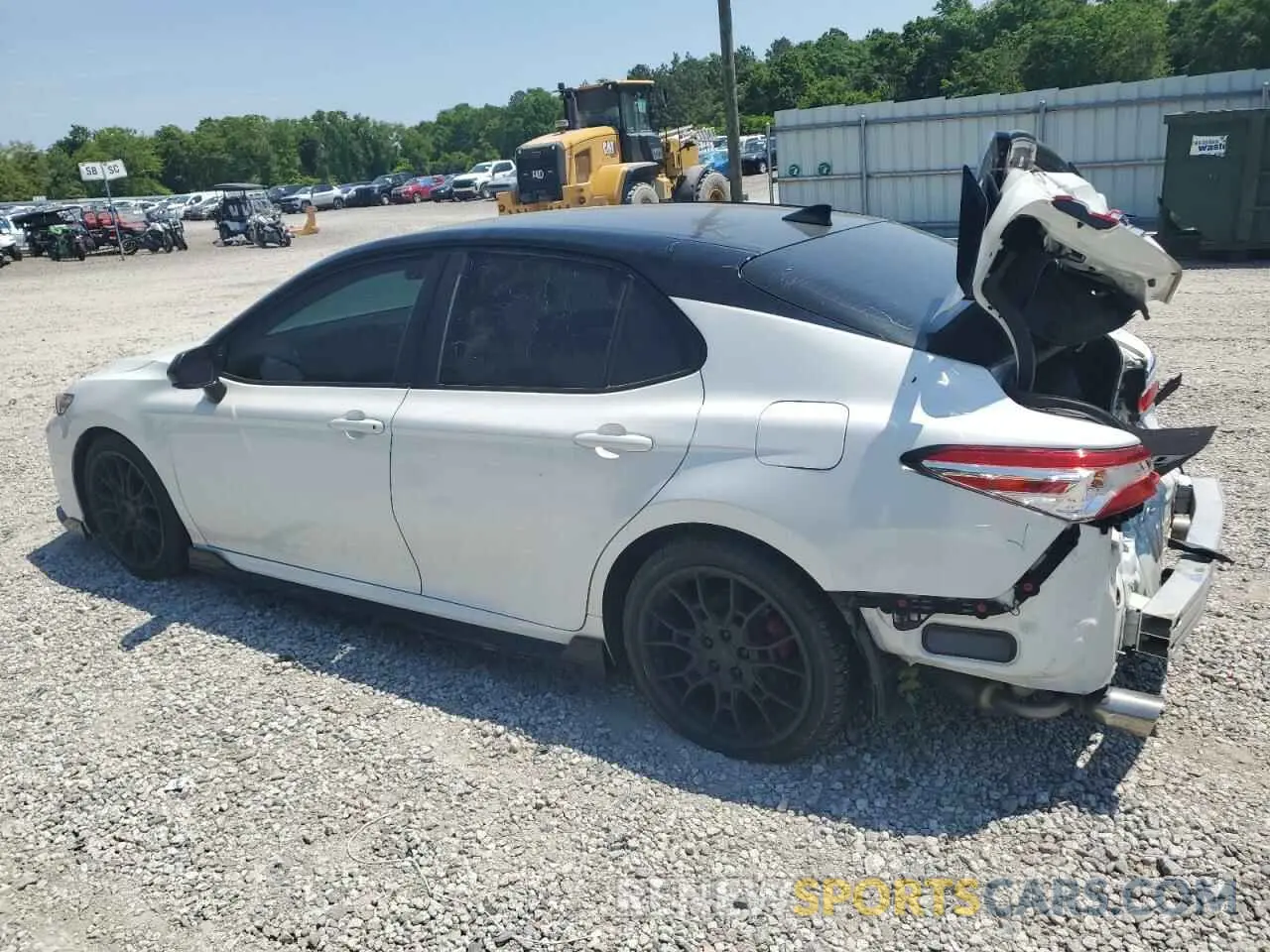 2 fotografías del automóvil dañado 4T1NZ1AK4LU041080 TOYOTA CAMRY 2020