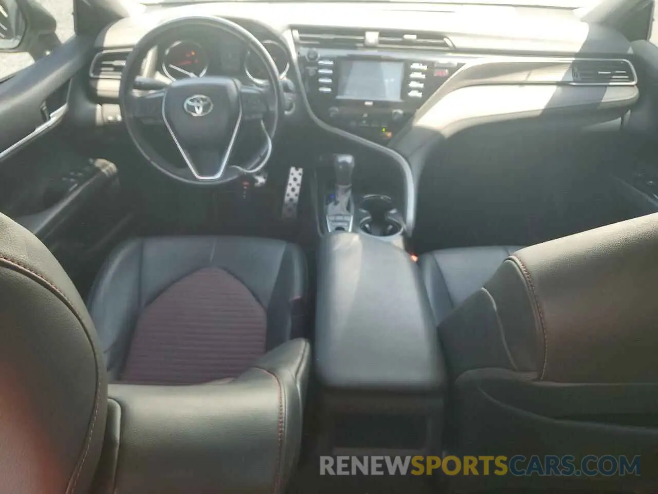 8 fotografías del automóvil dañado 4T1NZ1AK4LU041080 TOYOTA CAMRY 2020