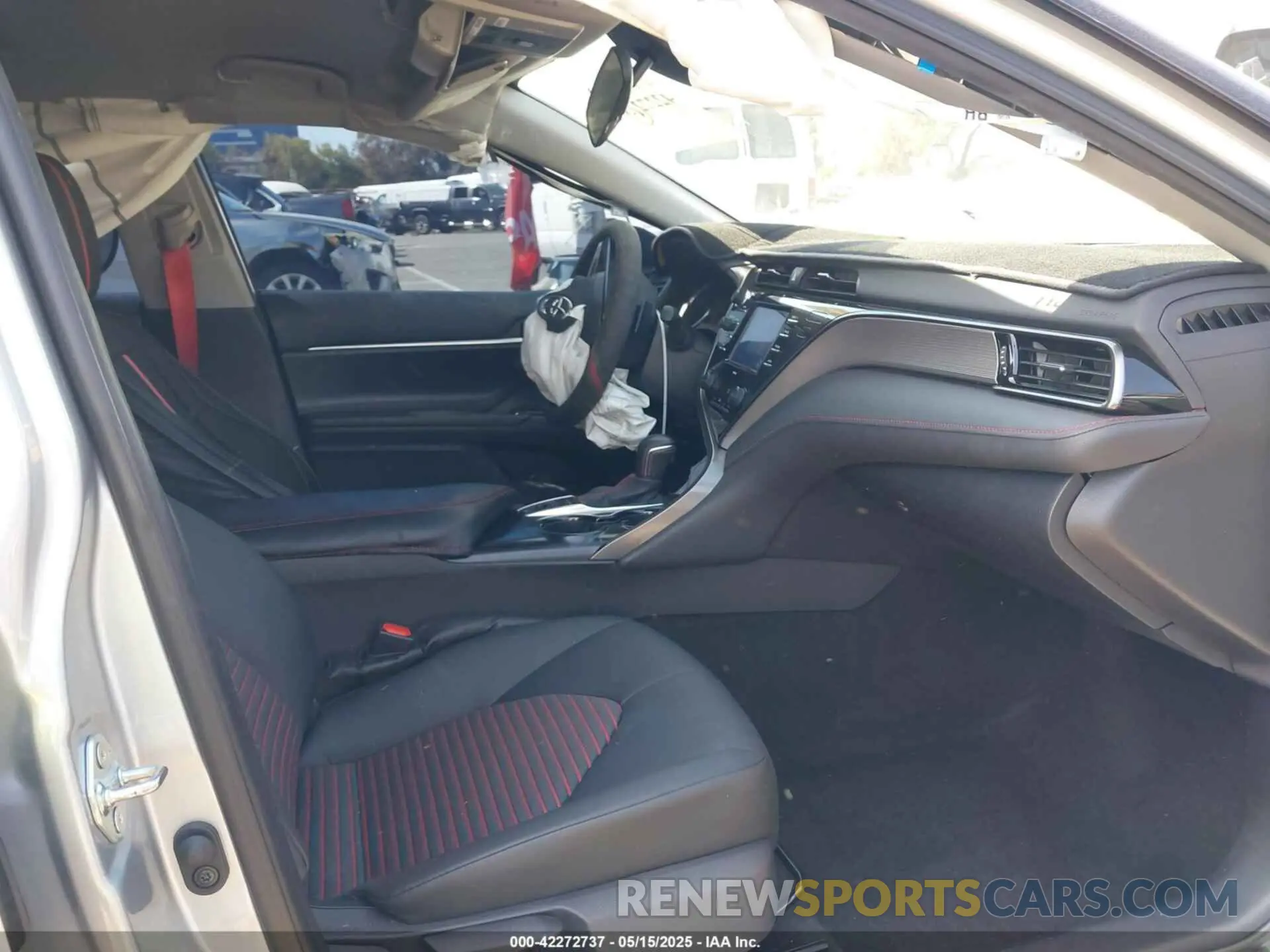 5 fotografías del automóvil dañado 4T1NZ1AK5LU046675 TOYOTA CAMRY 2020