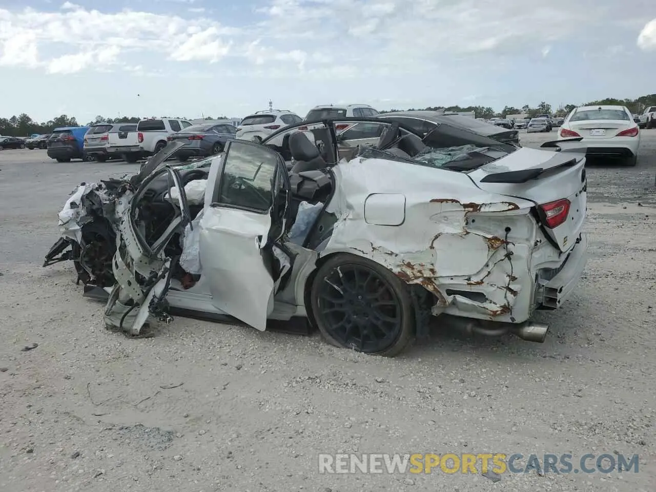 2 fotografías del automóvil dañado 4T1NZ1AK7LU037525 TOYOTA CAMRY 2020