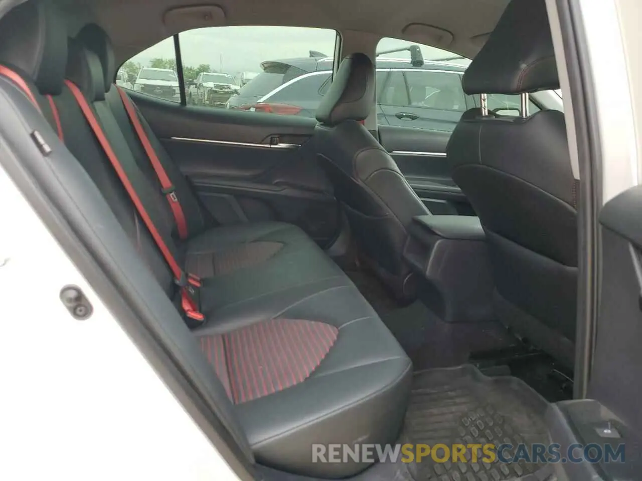 10 fotografías del automóvil dañado 4T1NZ1AK8LU046945 TOYOTA CAMRY 2020