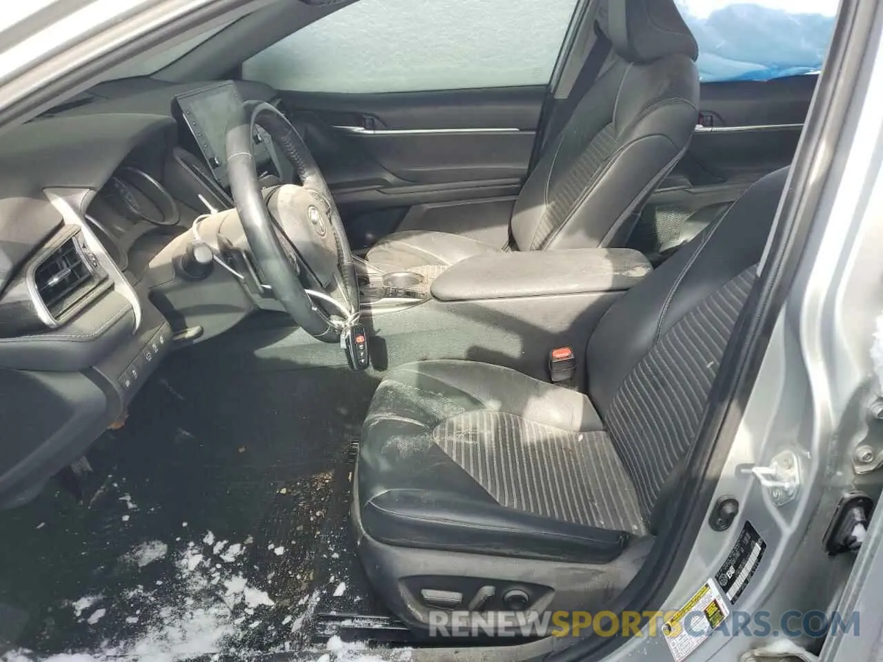 7 fotografías del automóvil dañado 4T1B21HK4MU015531 TOYOTA CAMRY 2021