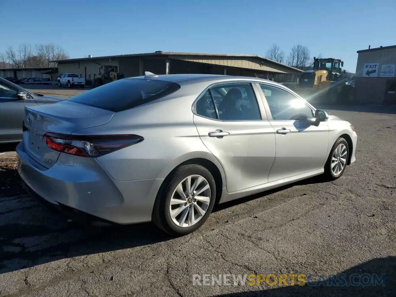 3 fotografías del automóvil dañado 4T1C11AK0MU405964 TOYOTA CAMRY 2021