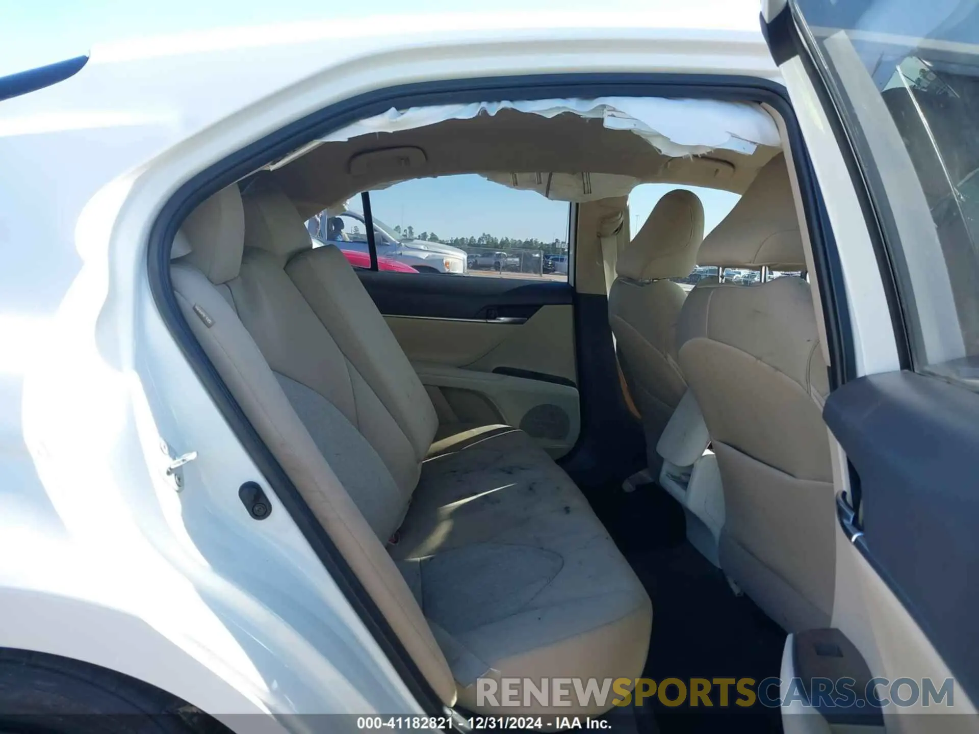 8 fotografías del automóvil dañado 4T1C11AK0MU470782 TOYOTA CAMRY 2021